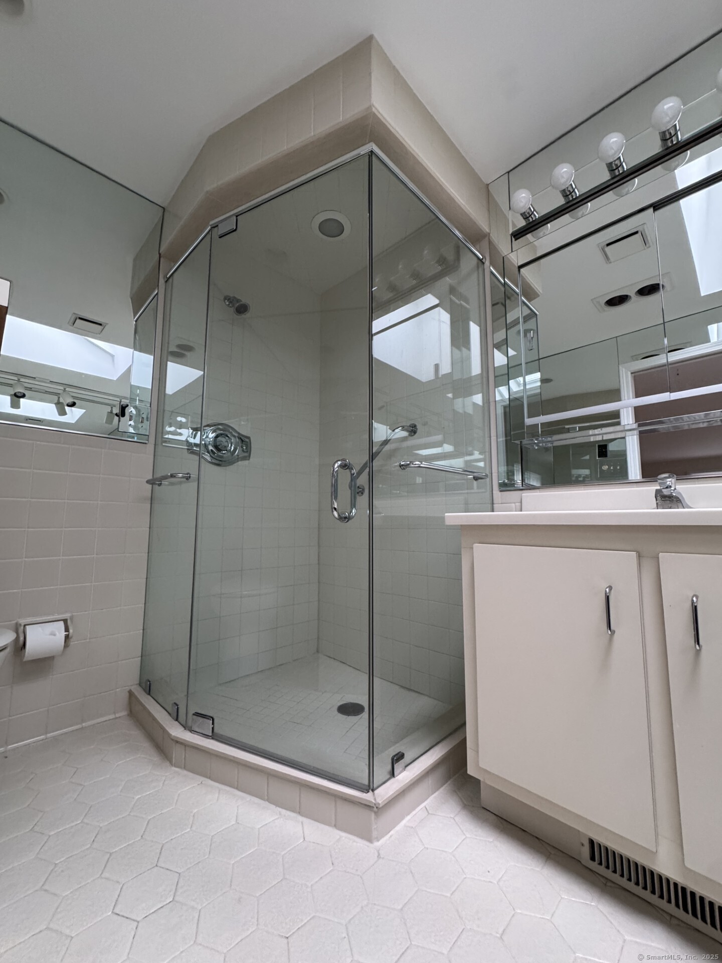 24 Abby, Hamden, Connecticut 06514