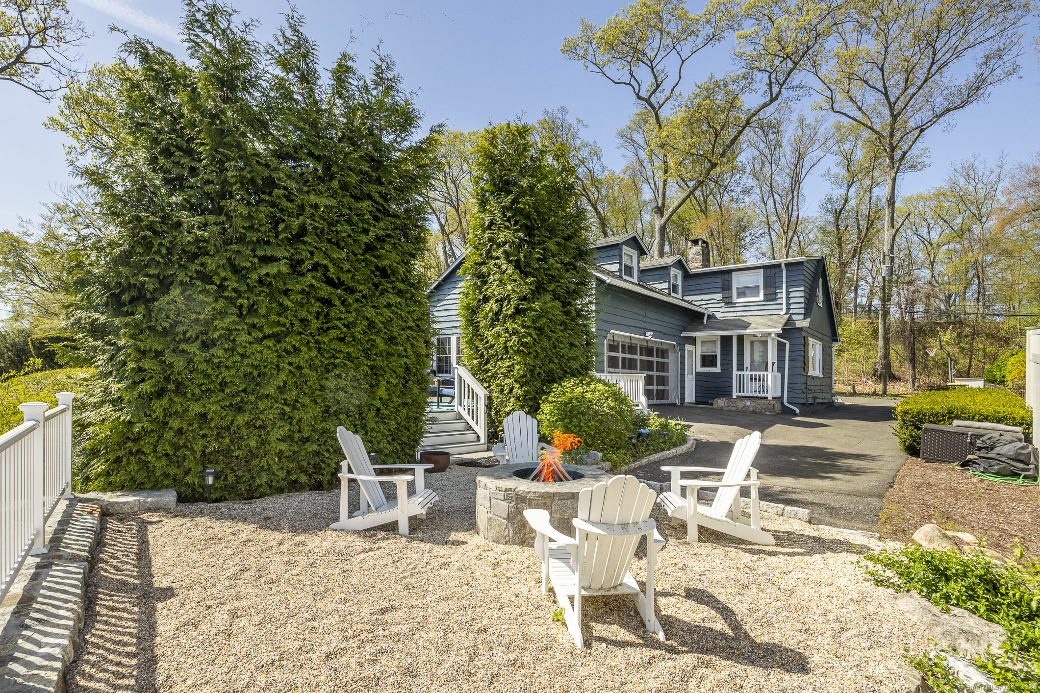 29 Old Neversink, Danbury, Connecticut 06811
