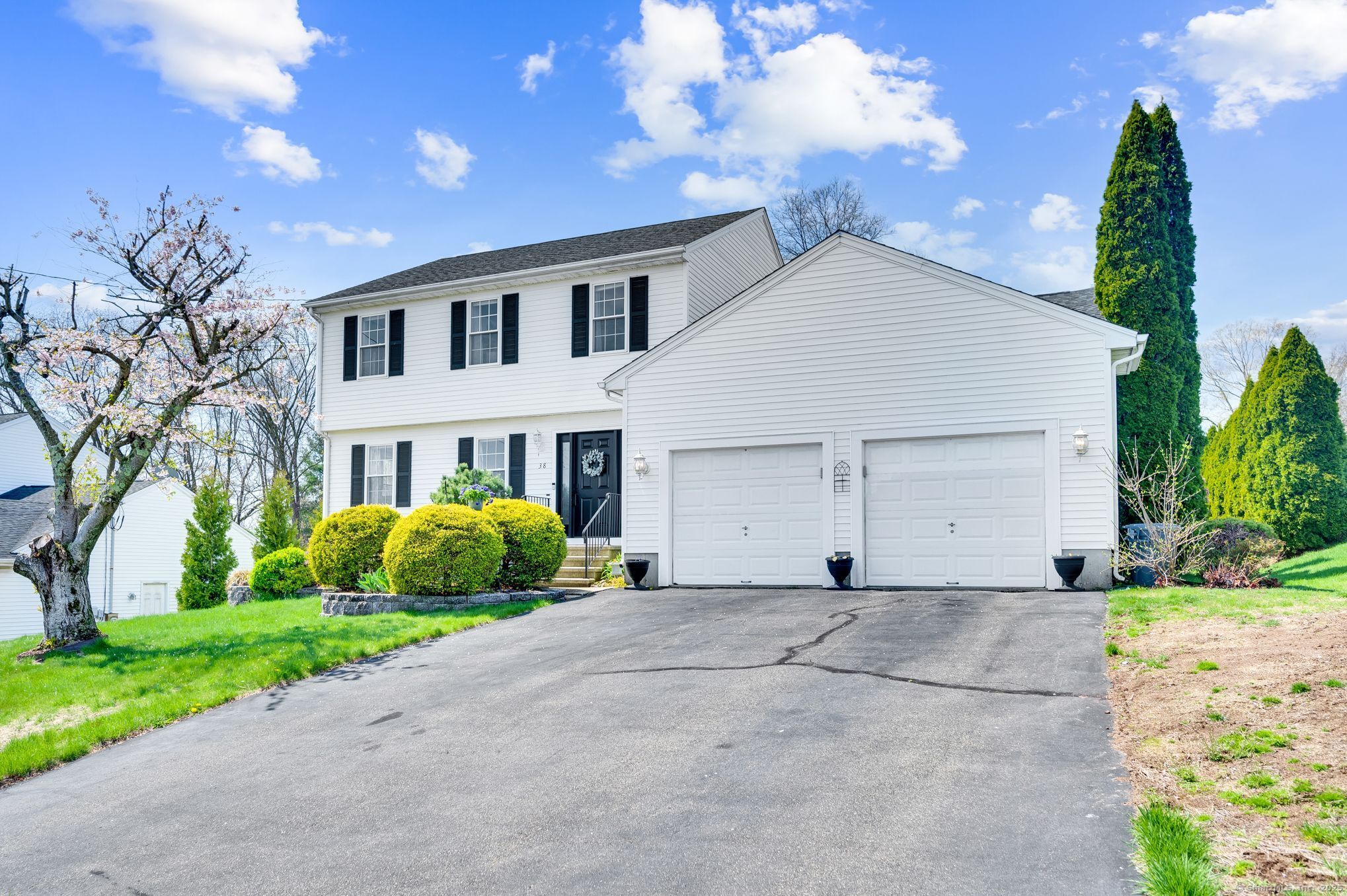 38 Benjamin, East Haven, Connecticut 06513