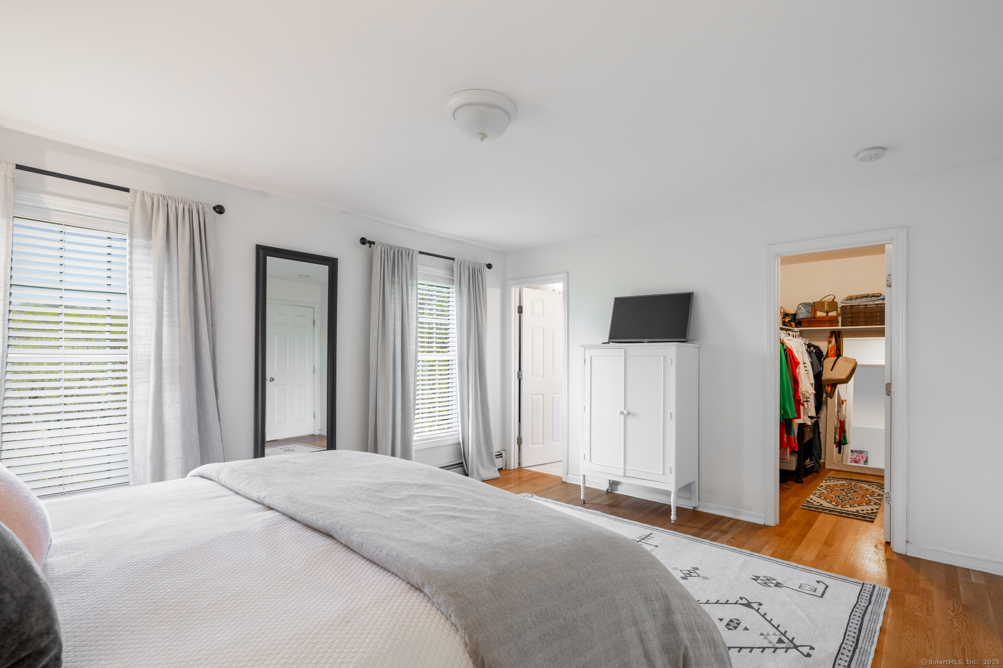 110 Glenwood, Middlebury, Connecticut 06762