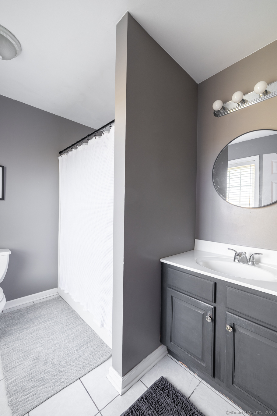 110 Glenwood, Middlebury, Connecticut 06762