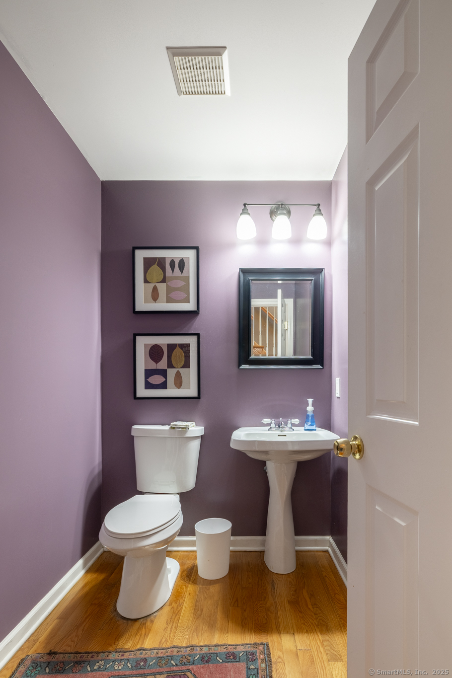 110 Glenwood, Middlebury, Connecticut 06762