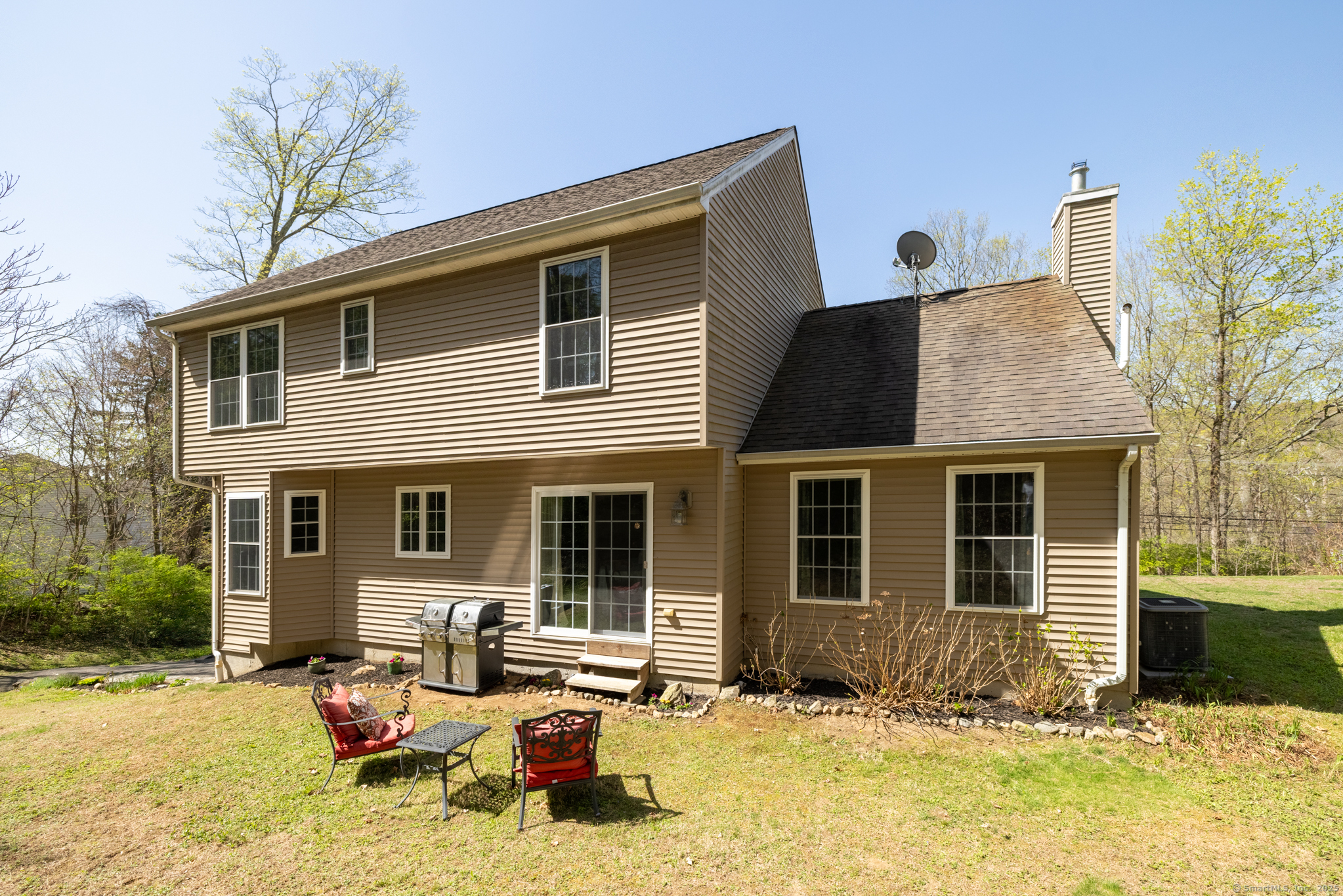 110 Glenwood, Middlebury, Connecticut 06762