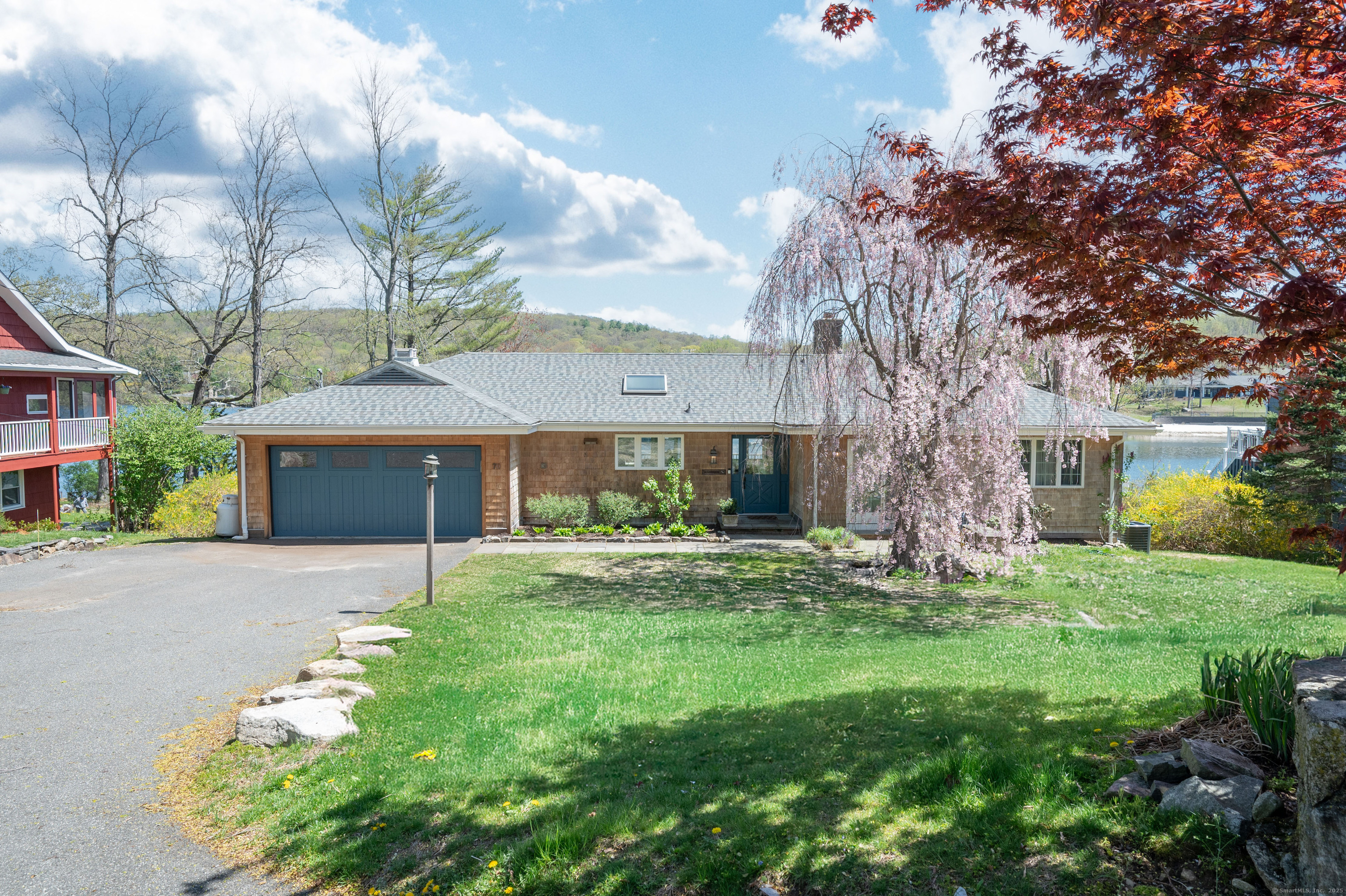 70 Lake Shore, Brookfield, Connecticut 06804