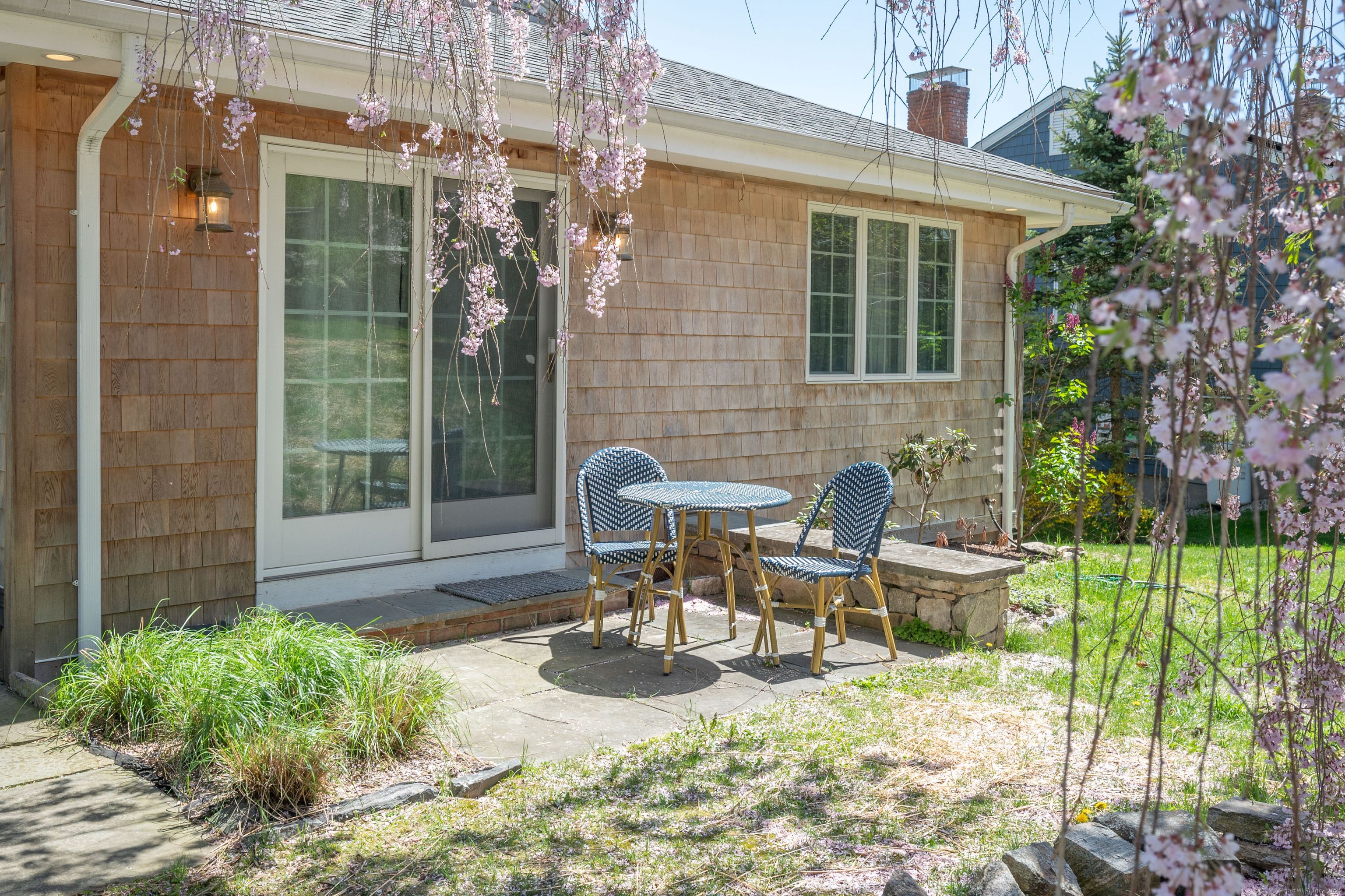 70 Lake Shore, Brookfield, Connecticut 06804