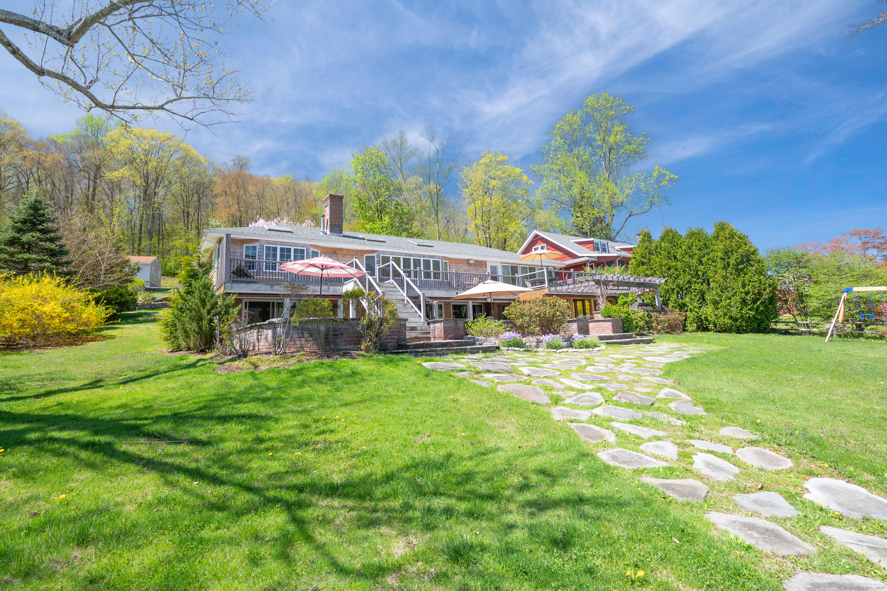 70 Lake Shore, Brookfield, Connecticut 06804