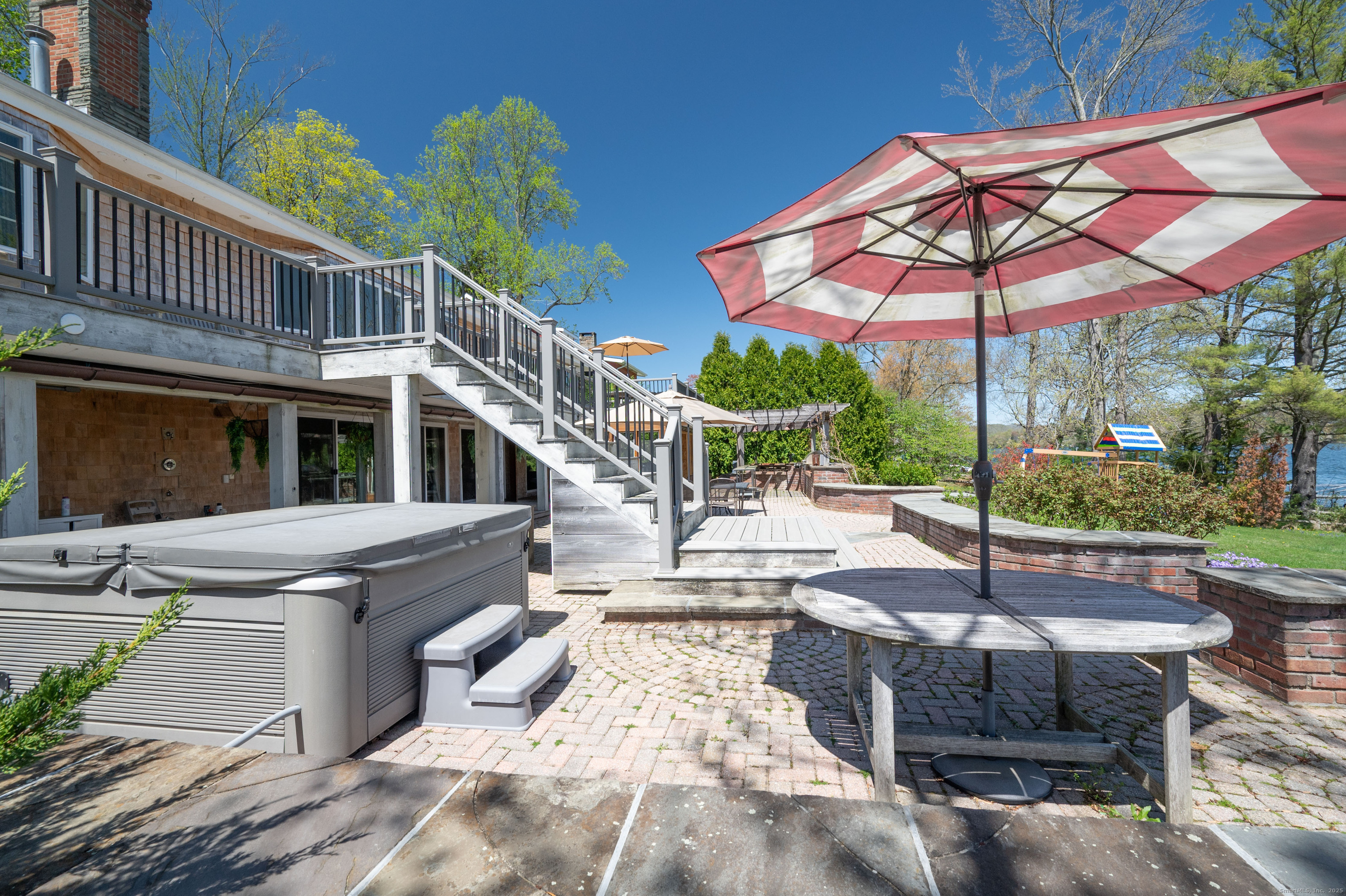 70 Lake Shore, Brookfield, Connecticut 06804