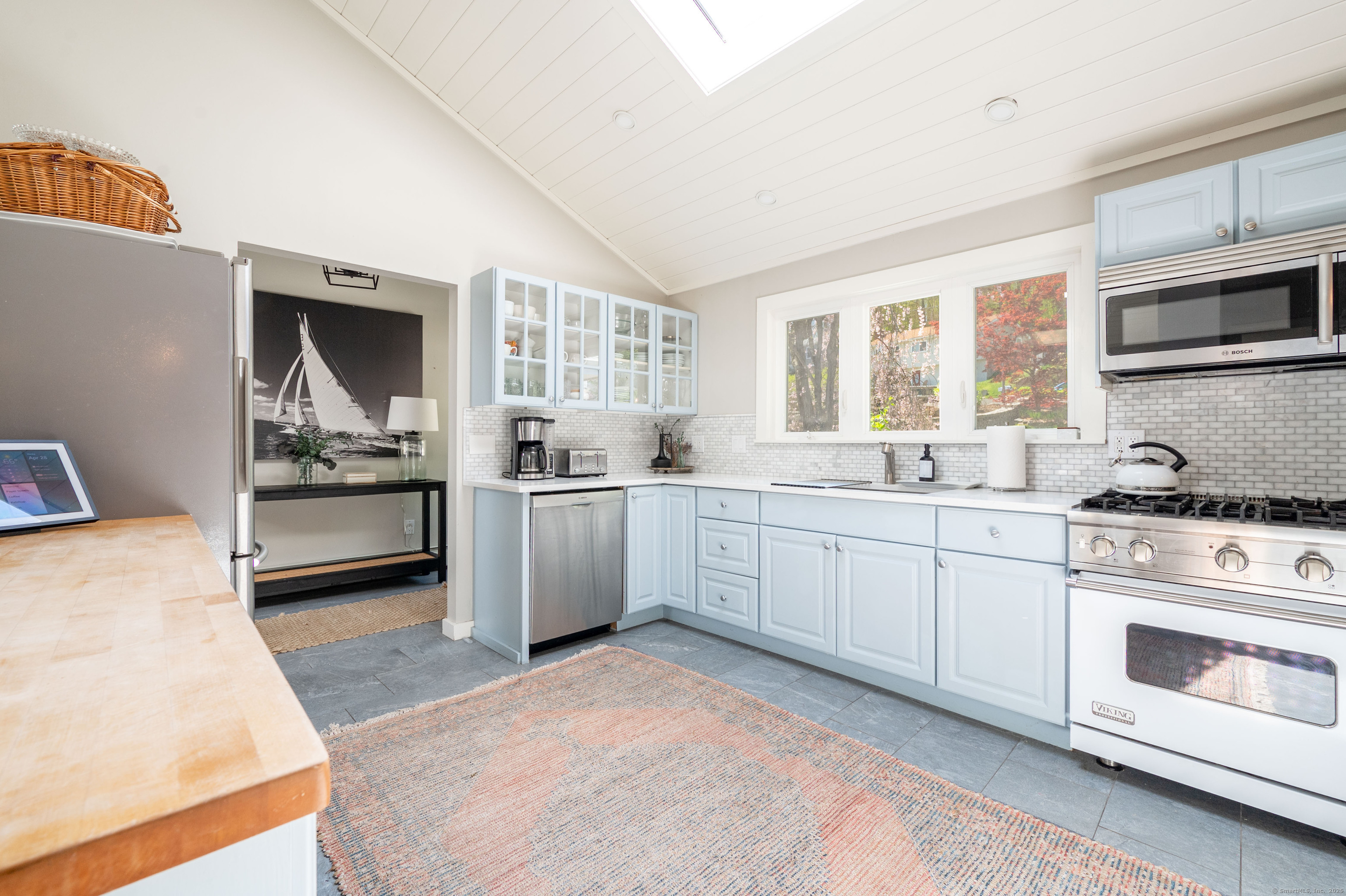 70 Lake Shore, Brookfield, Connecticut 06804