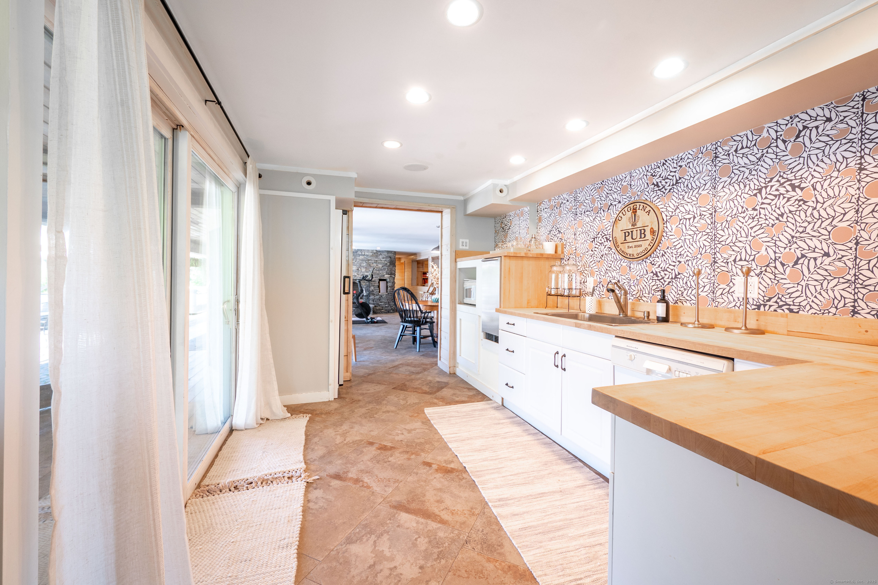70 Lake Shore, Brookfield, Connecticut 06804