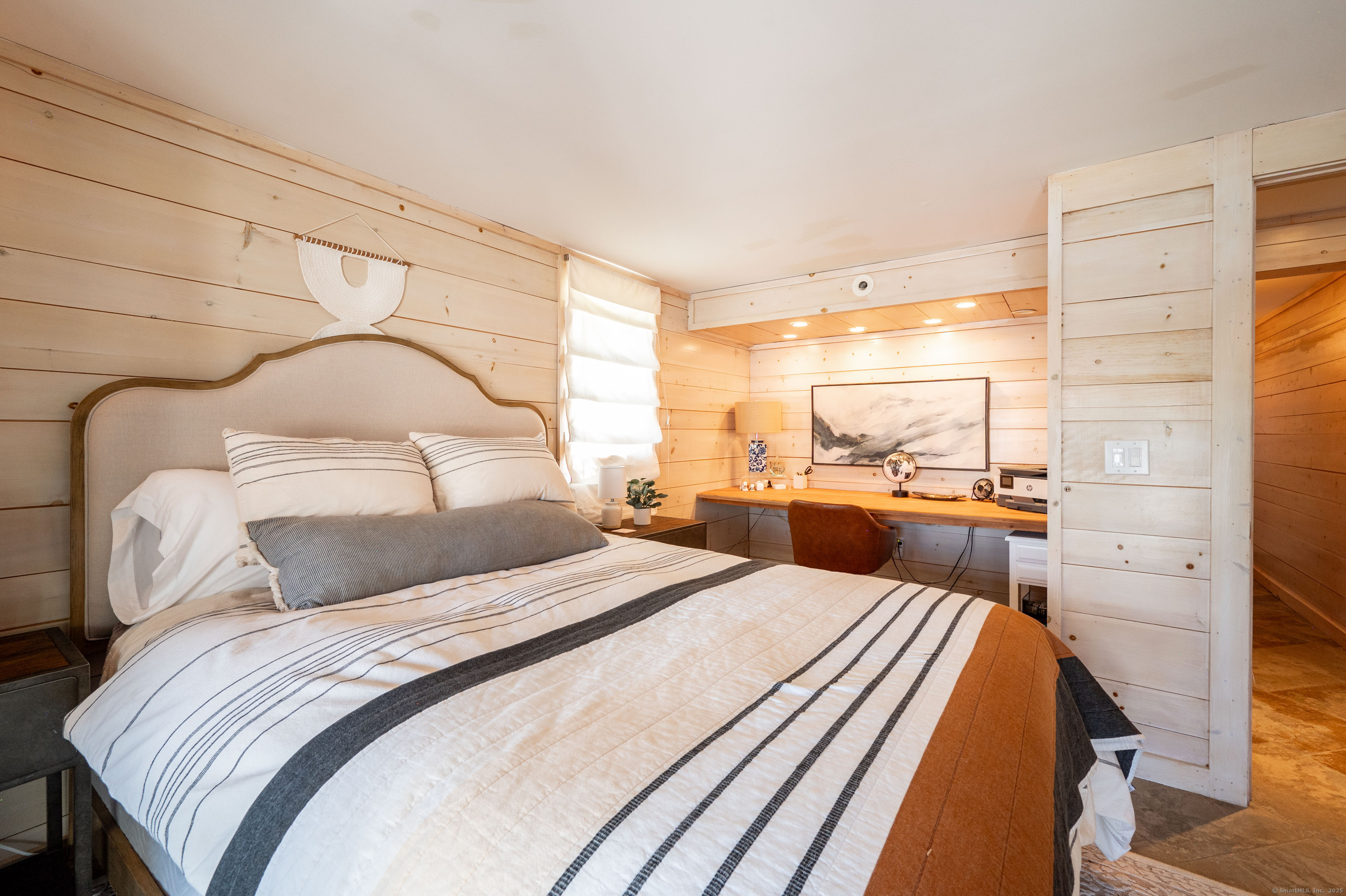 70 Lake Shore, Brookfield, Connecticut 06804