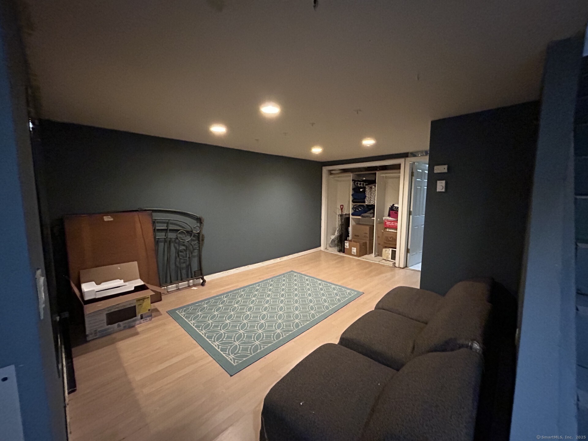 65 Round Tree, Naugatuck, Connecticut 06770