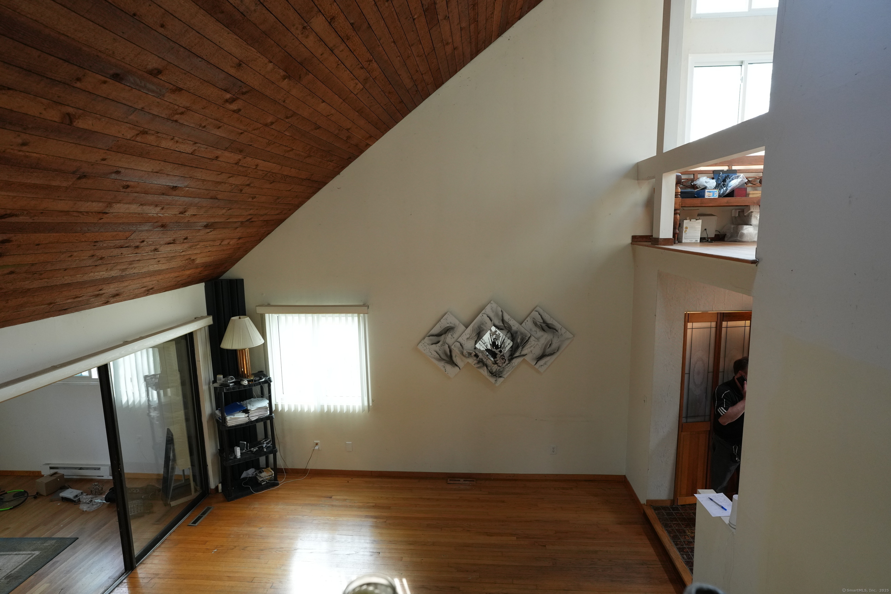 953 Rainbow, Orange, Connecticut 06477