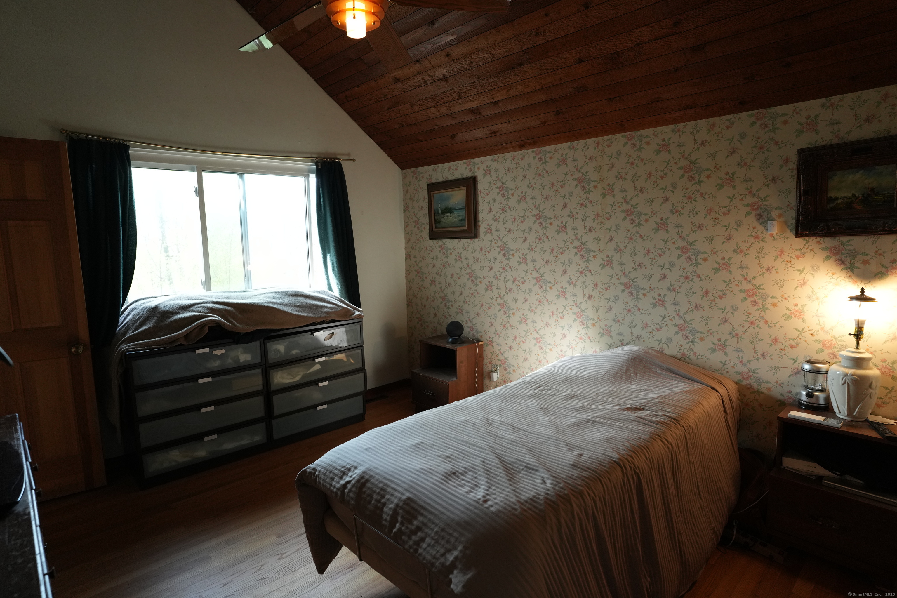 953 Rainbow, Orange, Connecticut 06477
