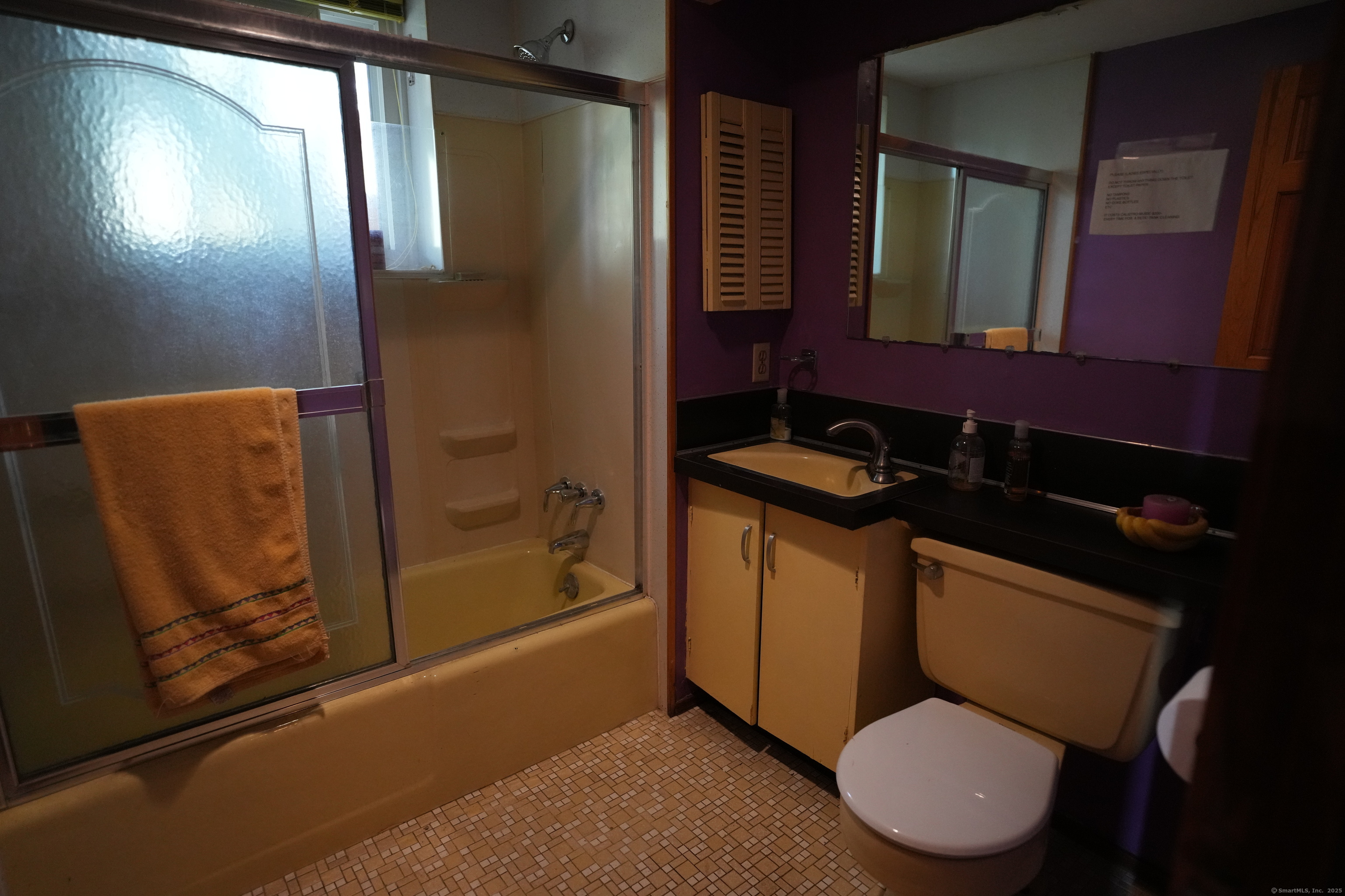 953 Rainbow, Orange, Connecticut 06477