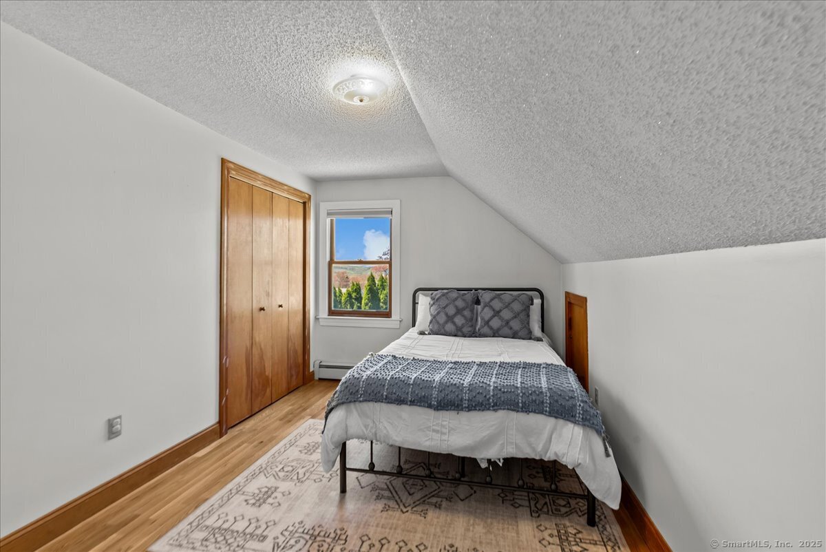 37 Green, Wallingford, Connecticut 06492