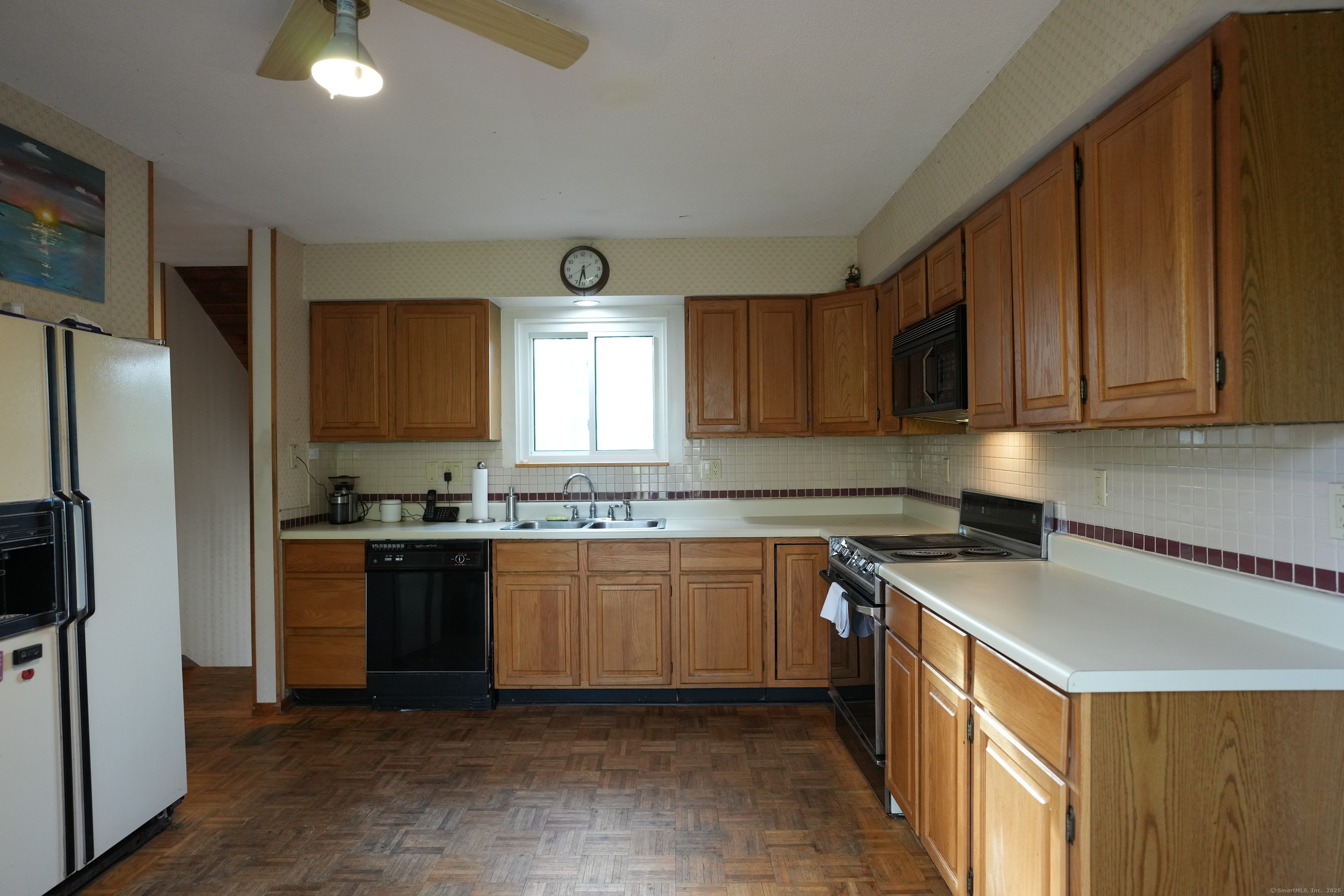 953 Rainbow, Orange, Connecticut 06477