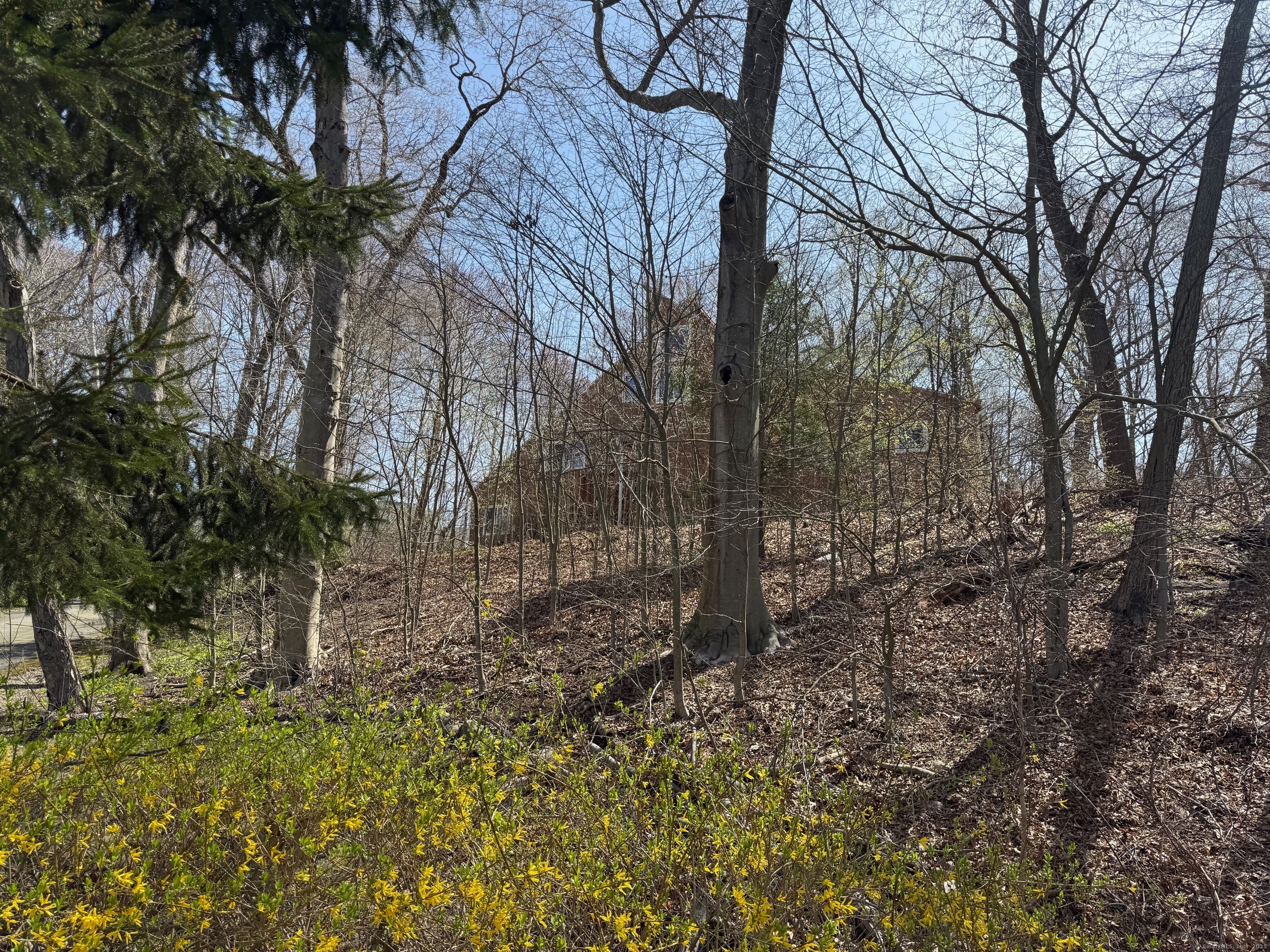953 Rainbow, Orange, Connecticut 06477