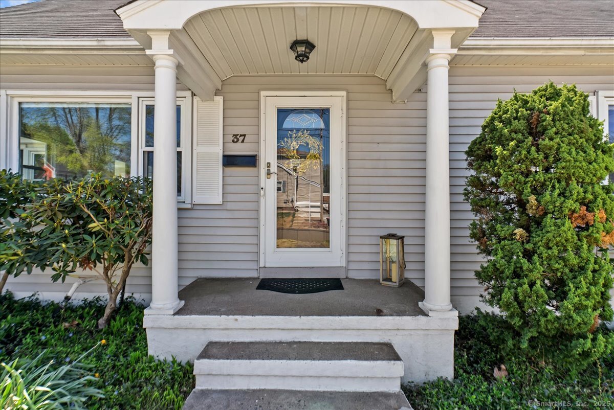 37 Green, Wallingford, Connecticut 06492