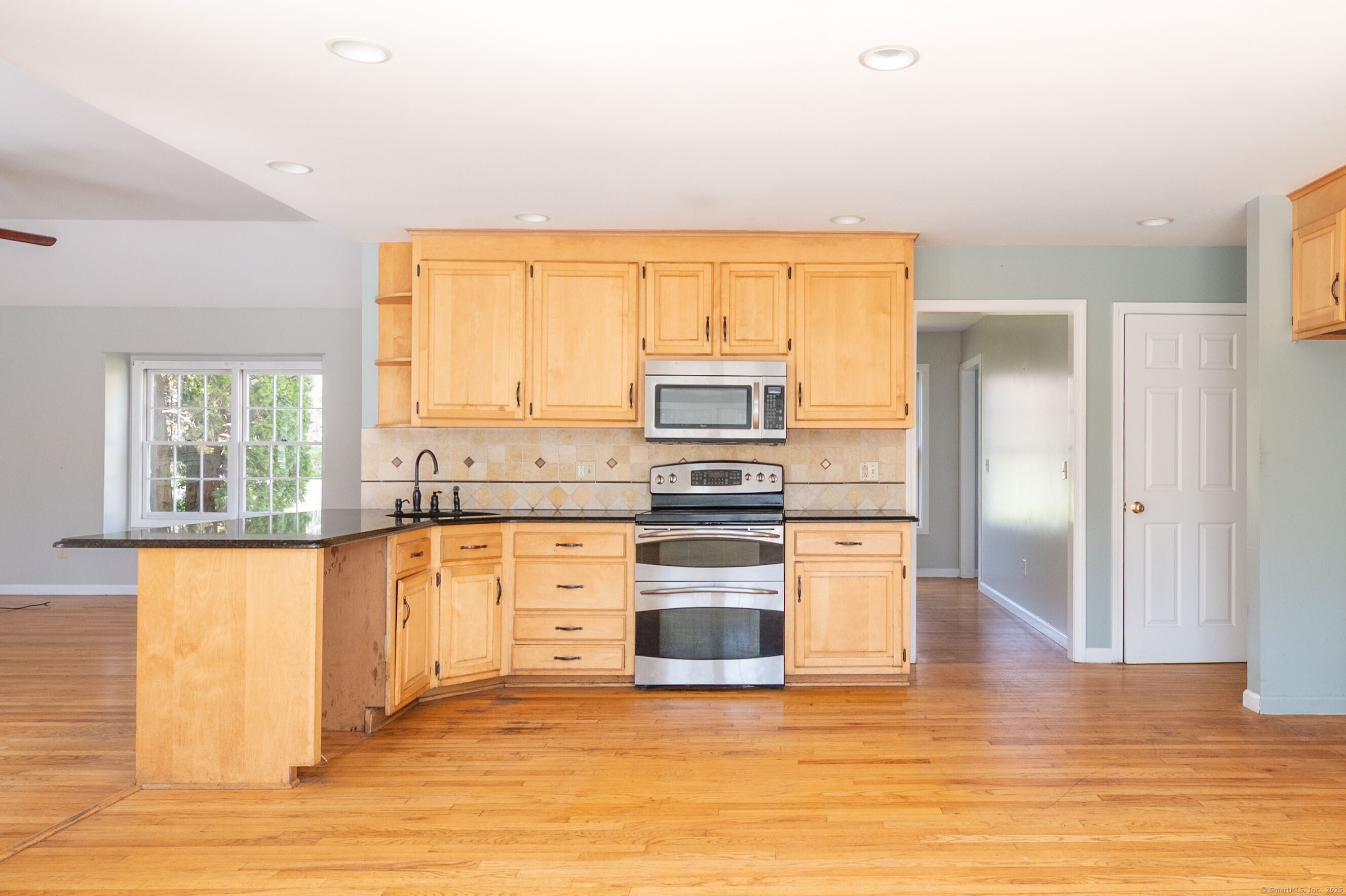 25 Stonegate, Southbury, Connecticut 06488