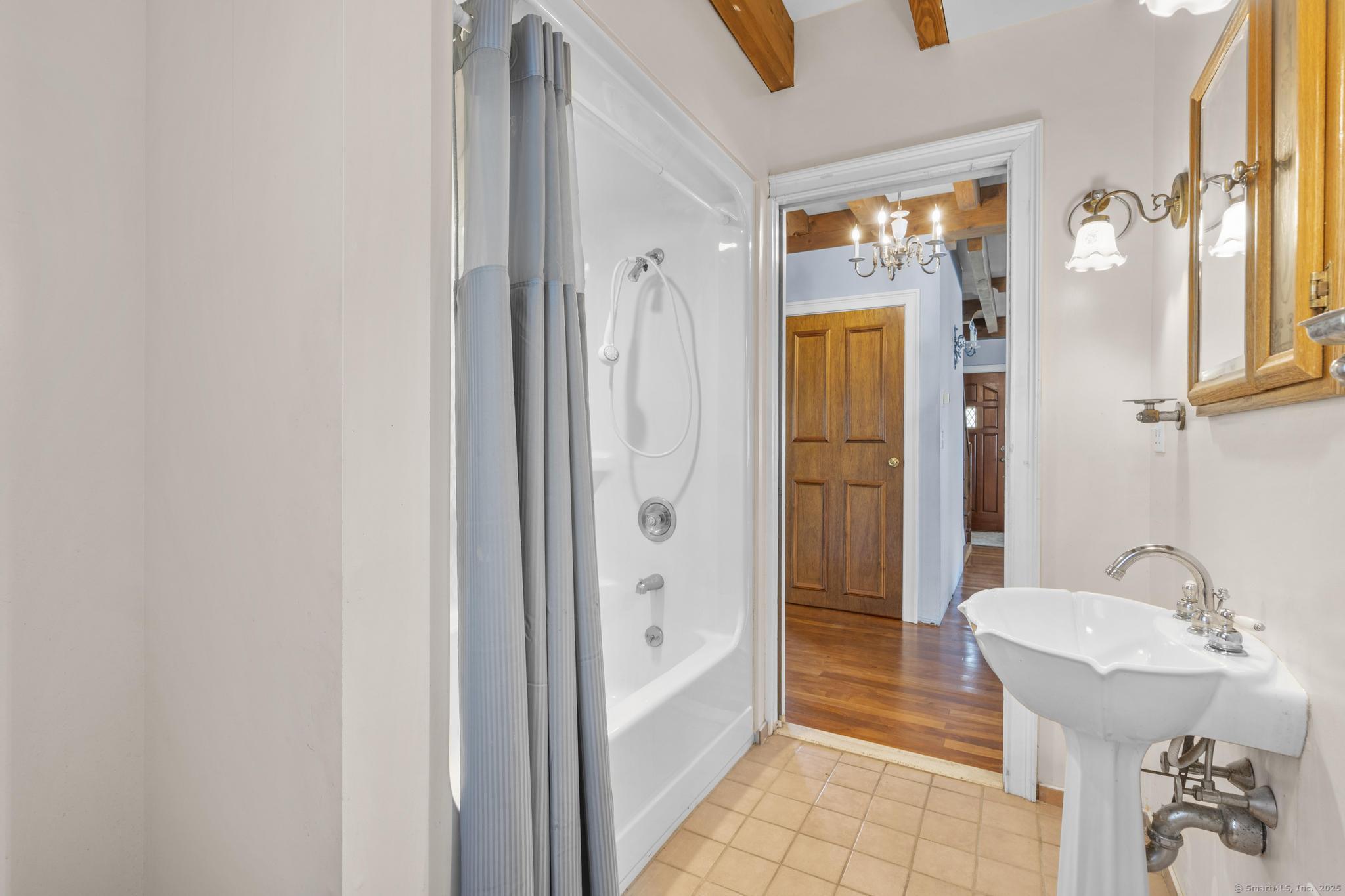 204 Sachem Head, Guilford, Connecticut 06437