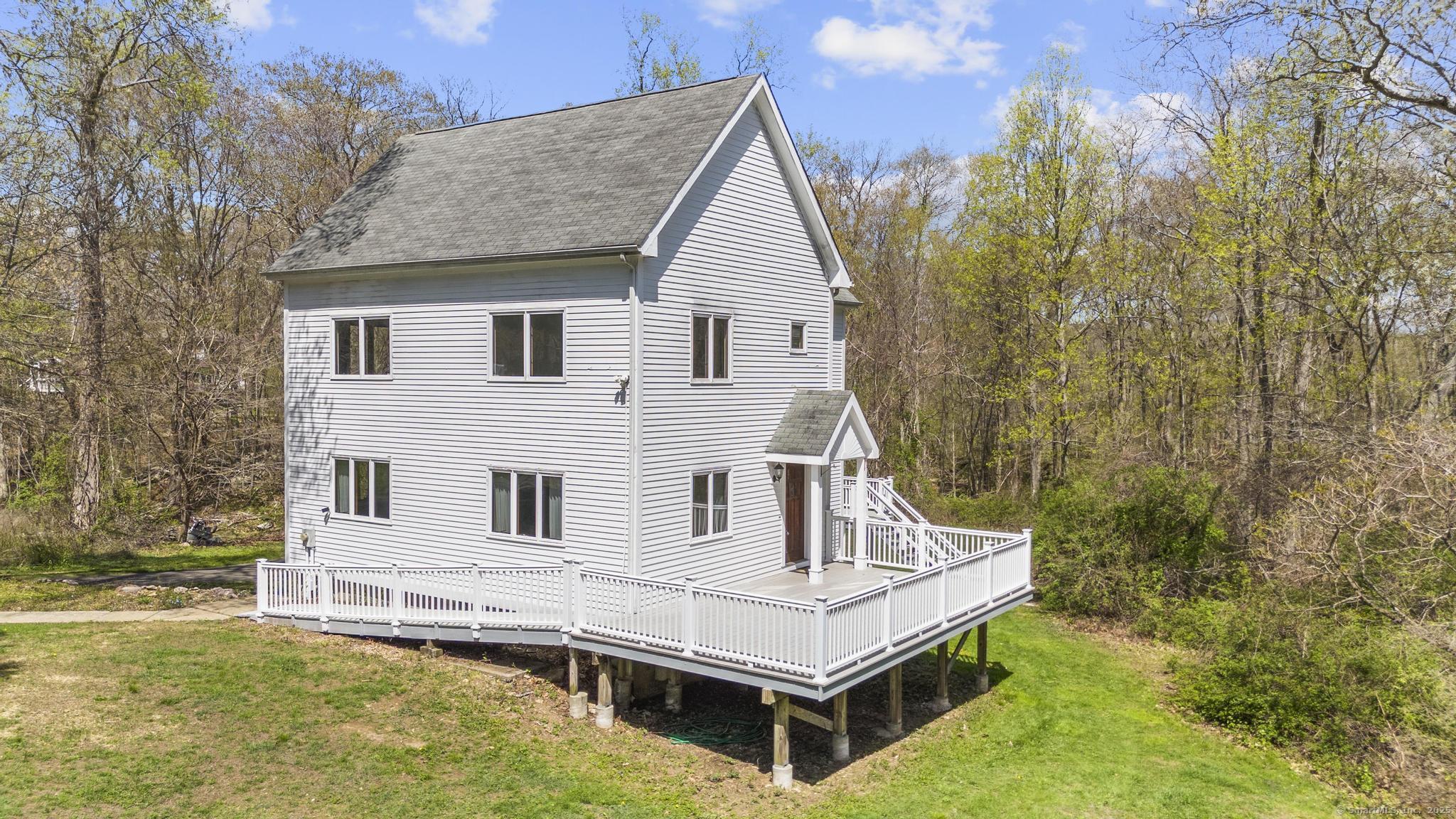 204 Sachem Head, Guilford, Connecticut 06437