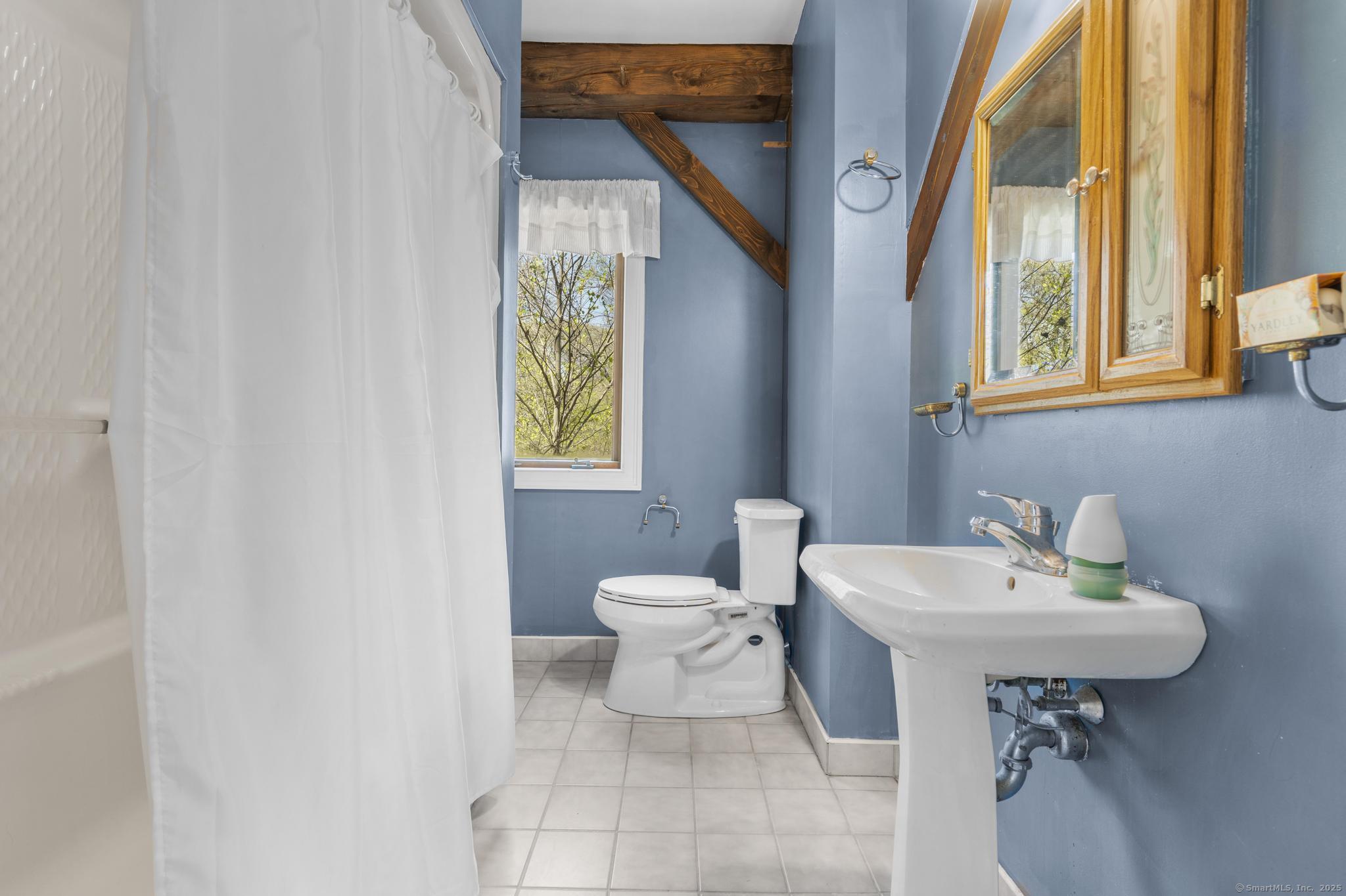 204 Sachem Head, Guilford, Connecticut 06437