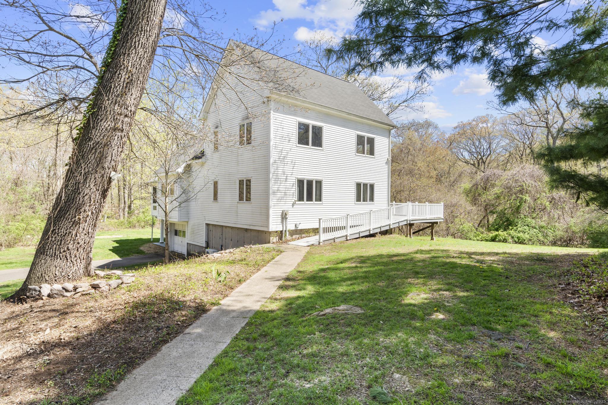 204 Sachem Head, Guilford, Connecticut 06437