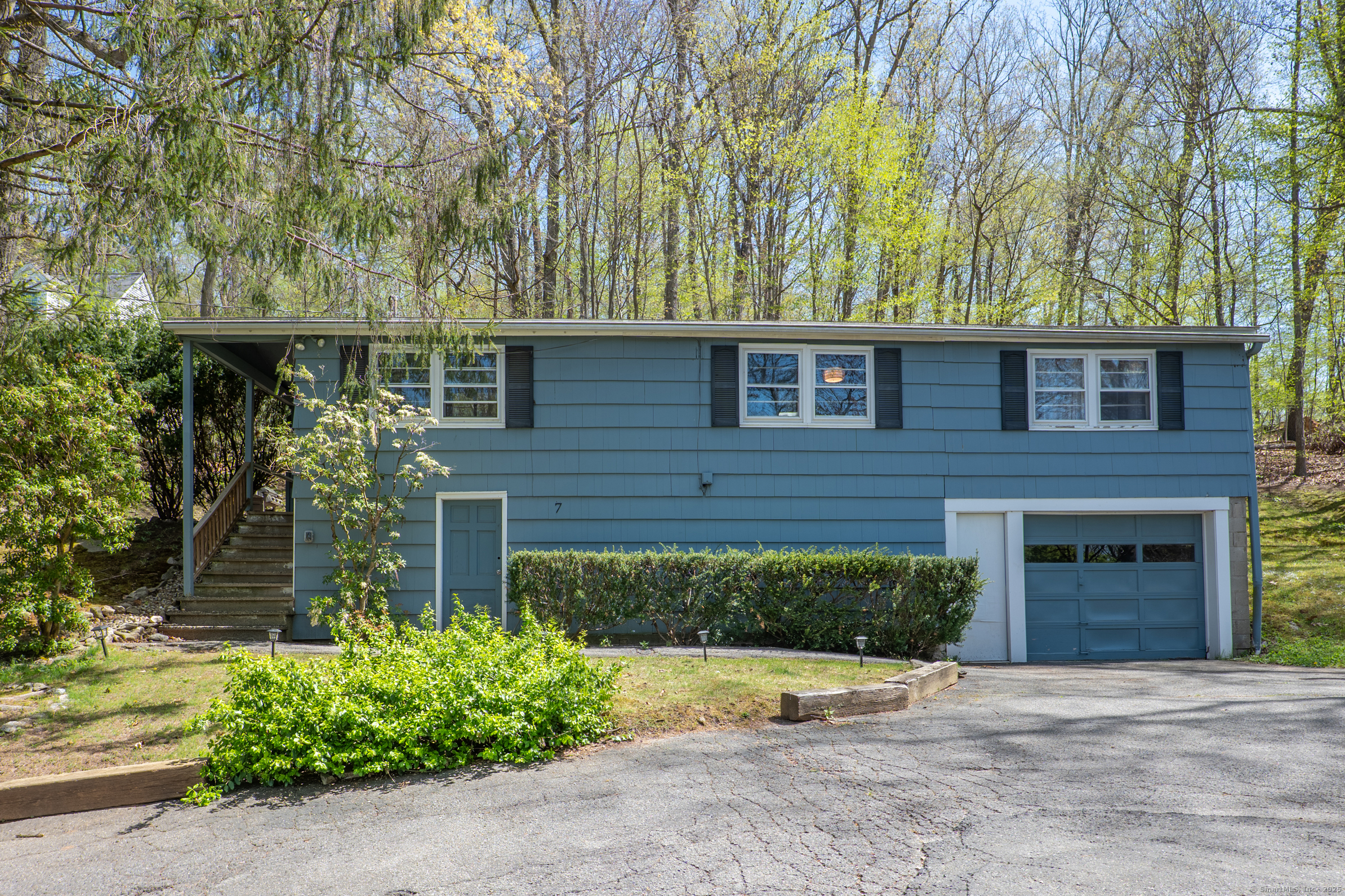 7 Greenwich, Southbury, Connecticut 06488