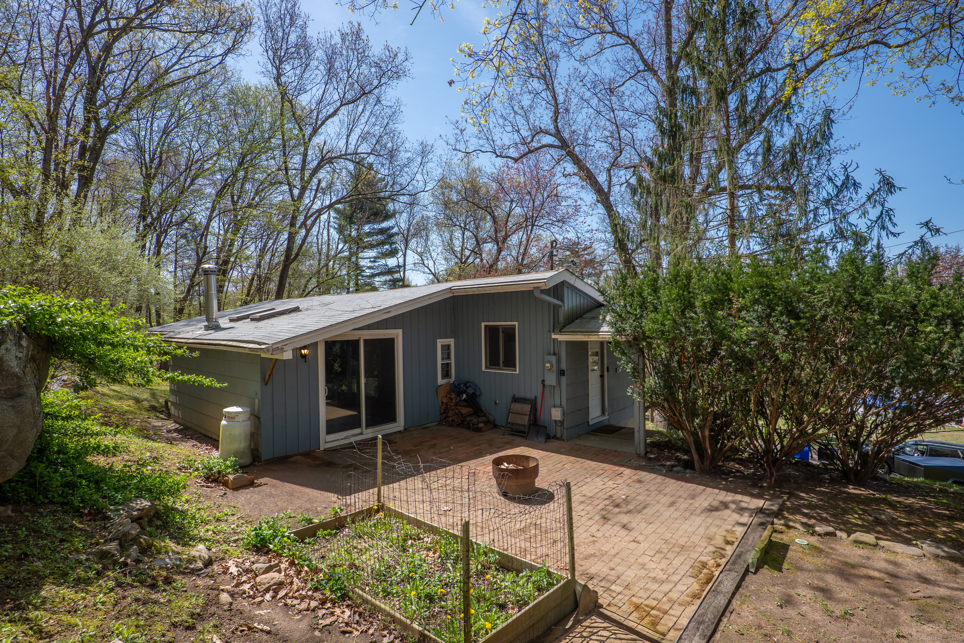 7 Greenwich, Southbury, Connecticut 06488