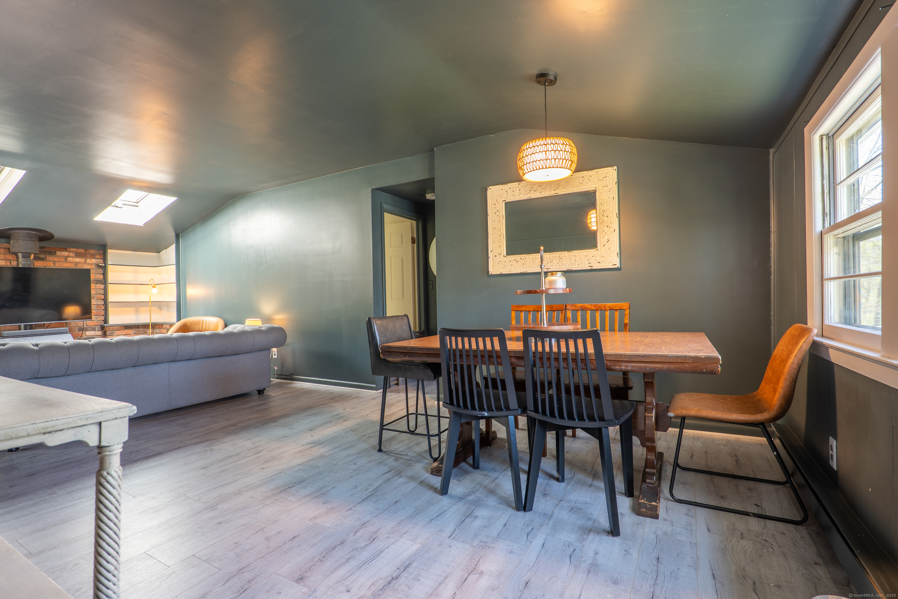 7 Greenwich, Southbury, Connecticut 06488