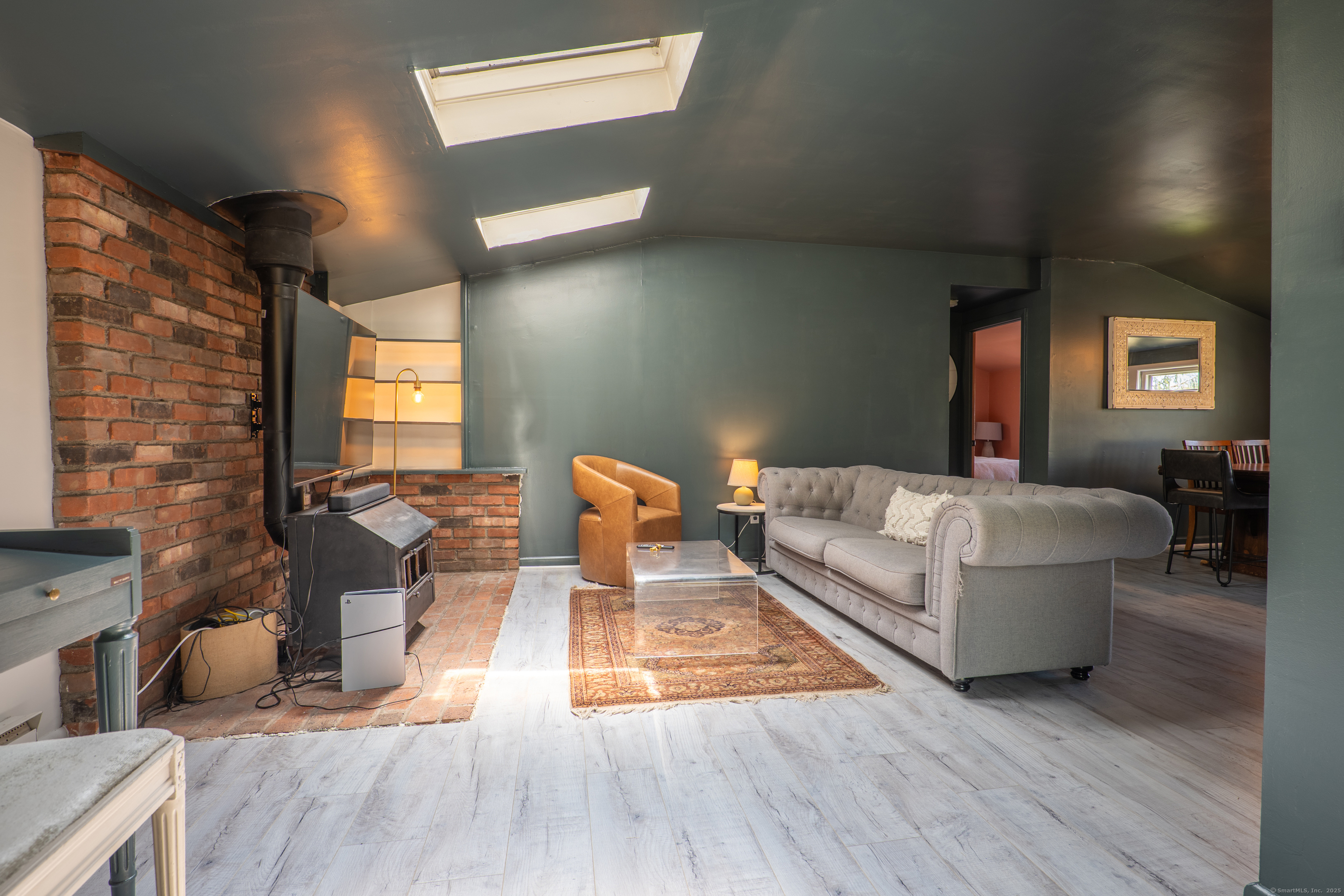 7 Greenwich, Southbury, Connecticut 06488