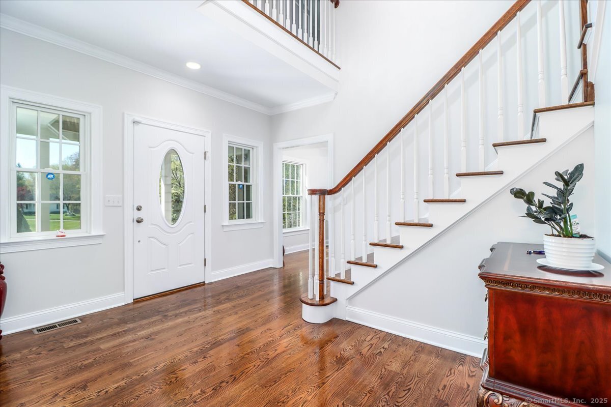 6 Starrs Plain, Danbury, Connecticut 06810