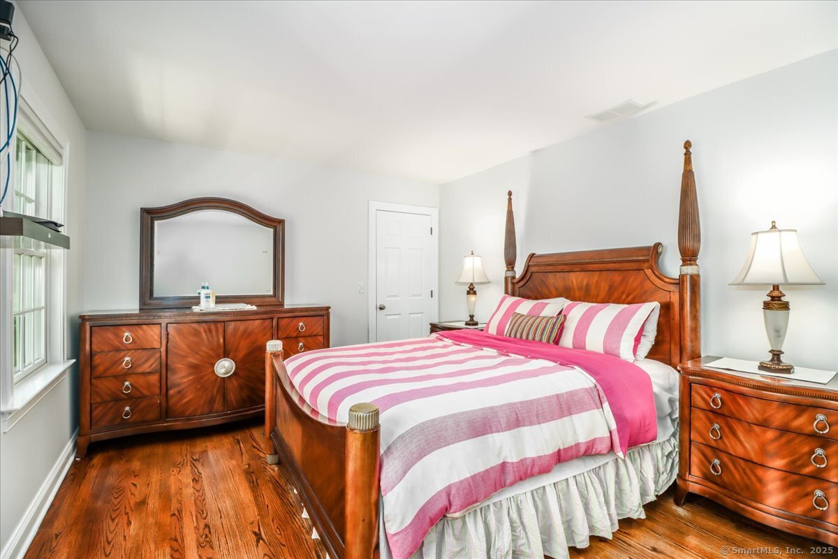 6 Starrs Plain, Danbury, Connecticut 06810