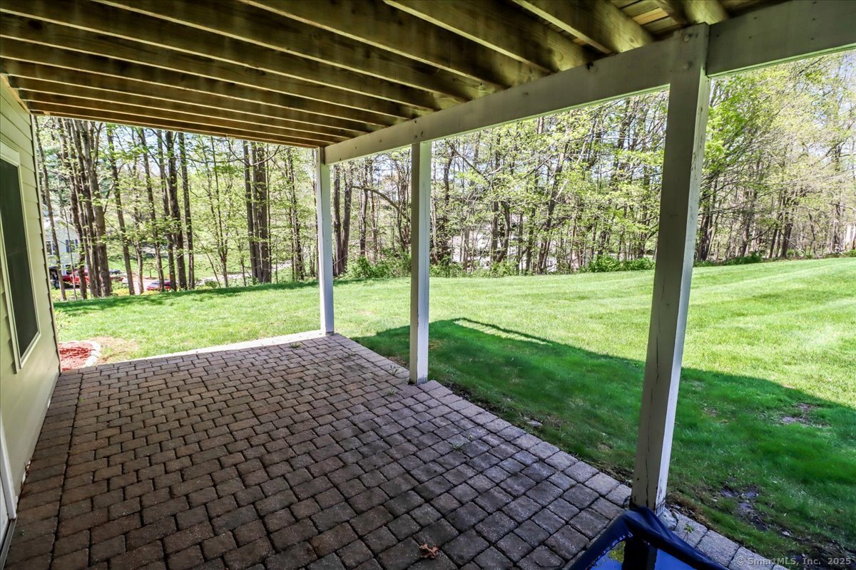6 Starrs Plain, Danbury, Connecticut 06810