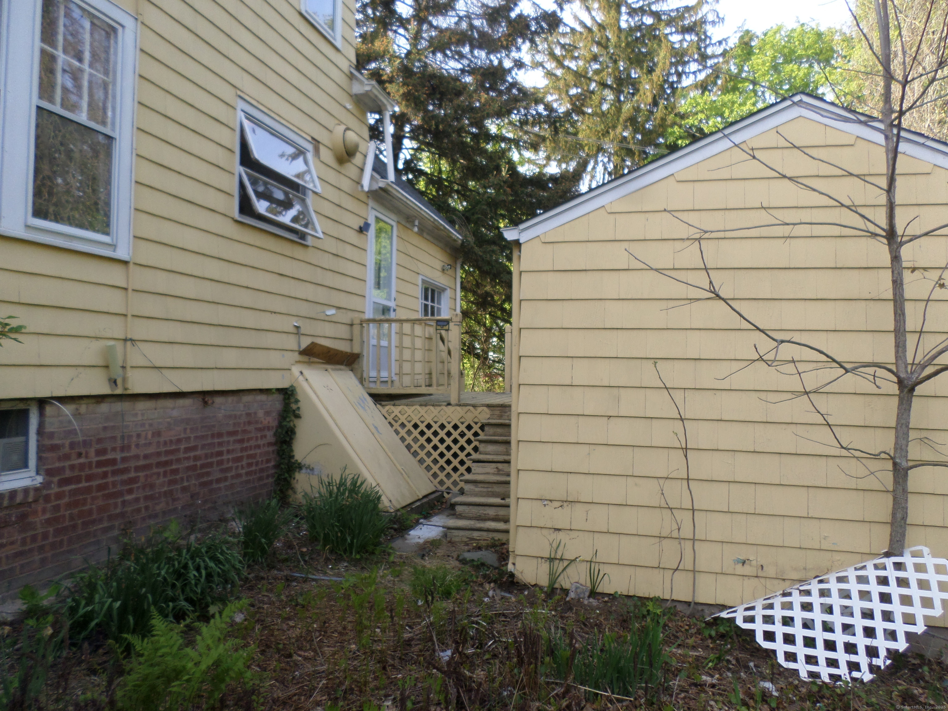 51 Hepburn, Hamden, Connecticut 06517