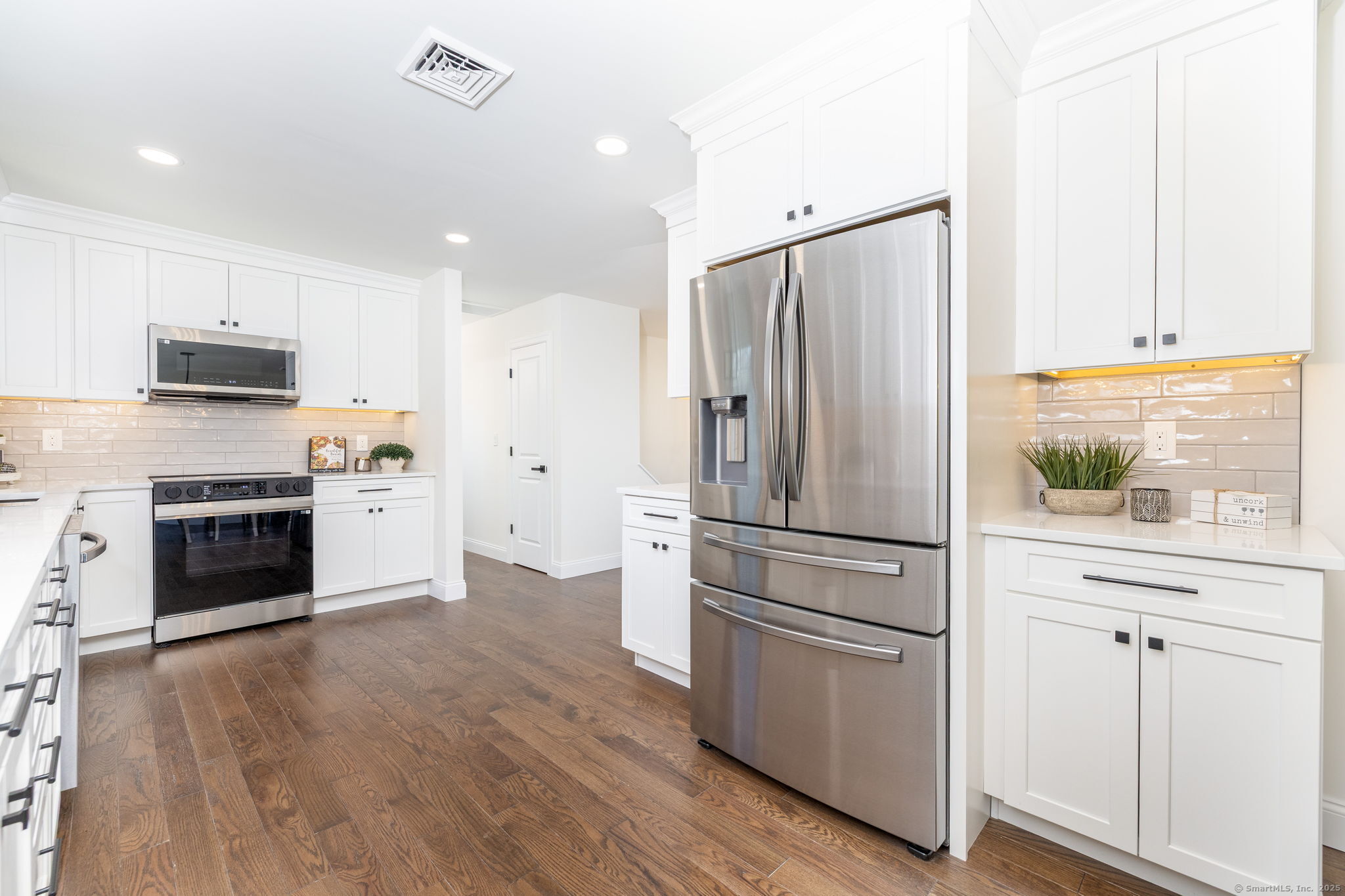 8 Tyrell, Wolcott, Connecticut 06716