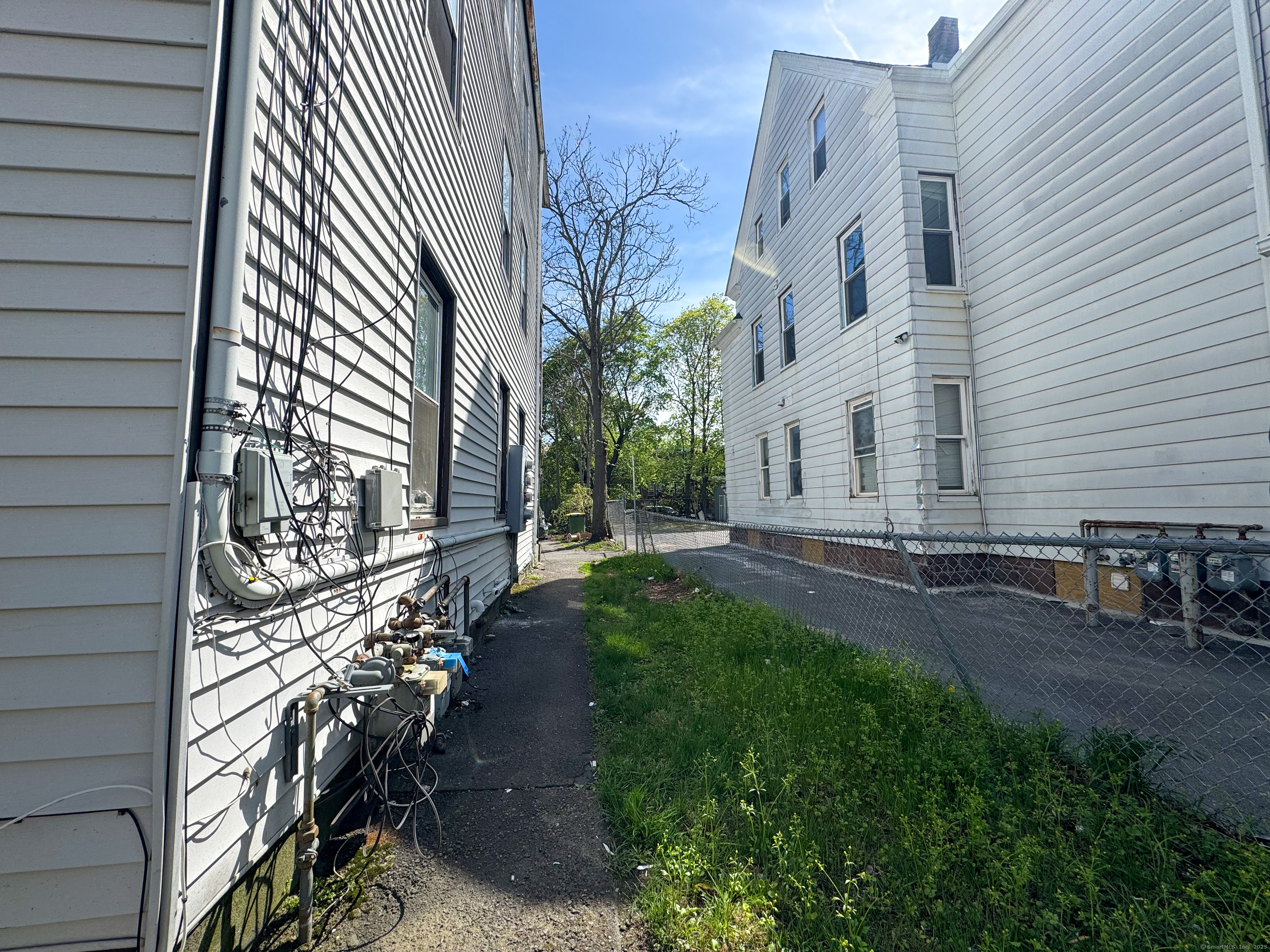 48 Irion, Waterbury, Connecticut 06704