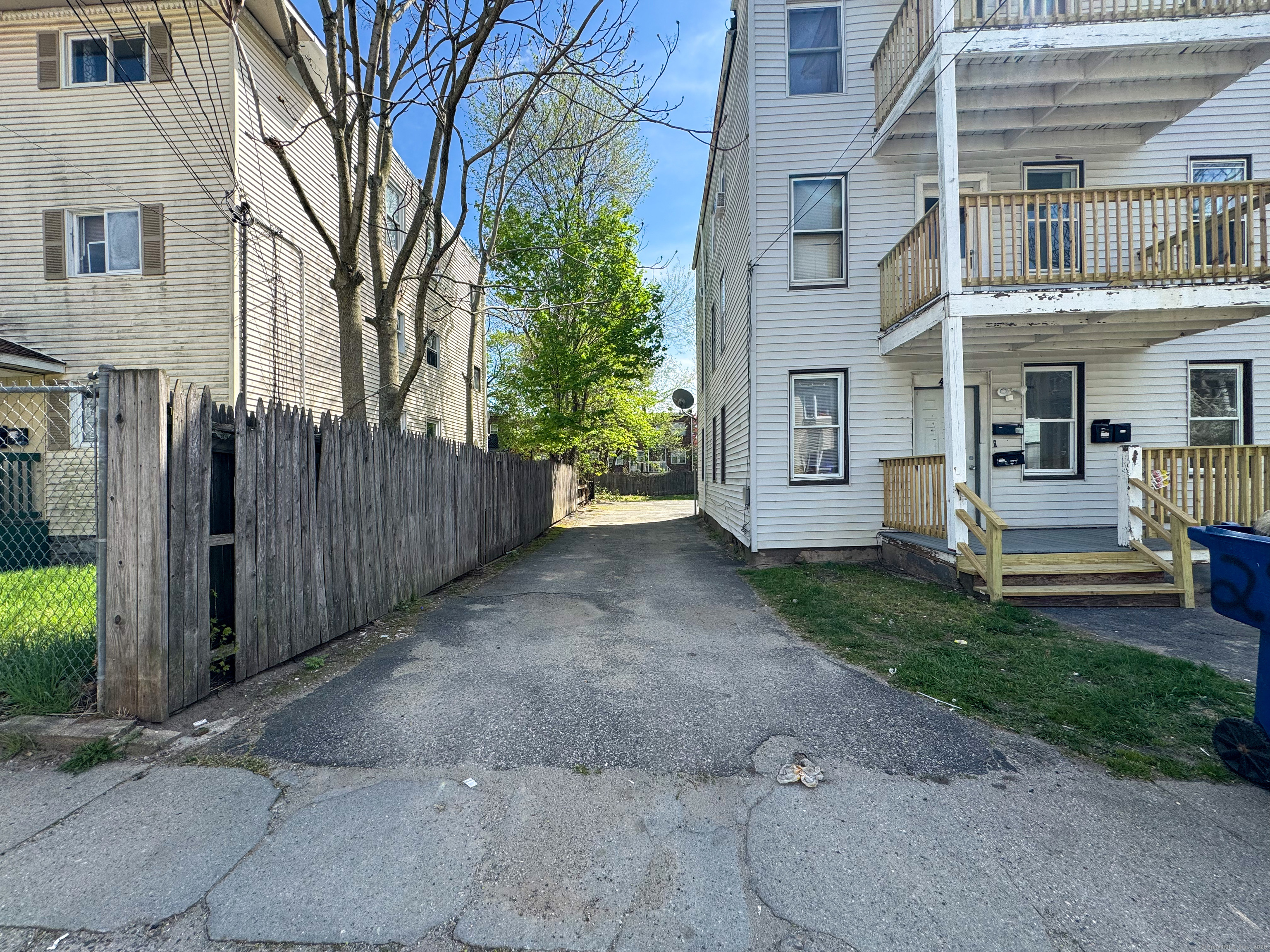 48 Irion, Waterbury, Connecticut 06704
