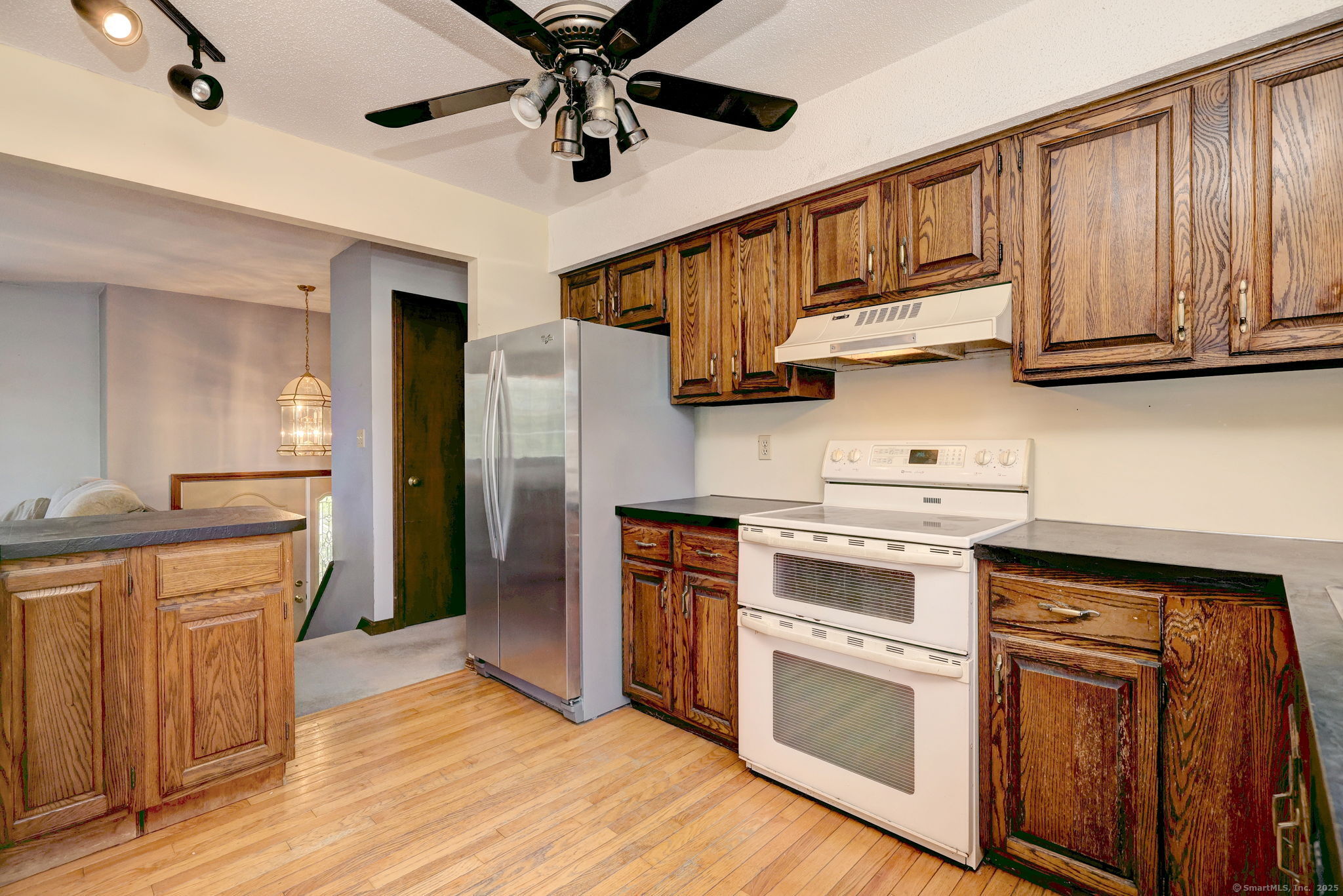 21 Chelsea, Milford, Connecticut 06460