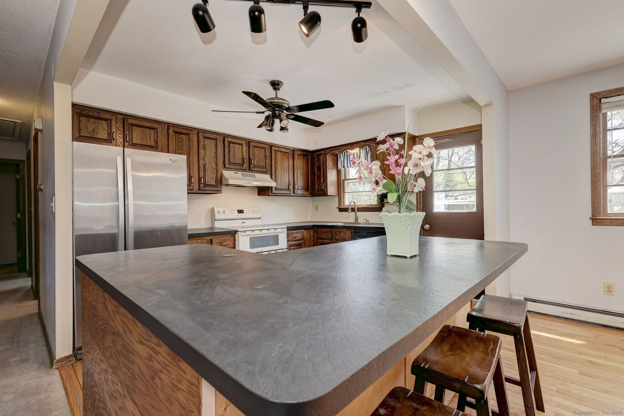 21 Chelsea, Milford, Connecticut 06460