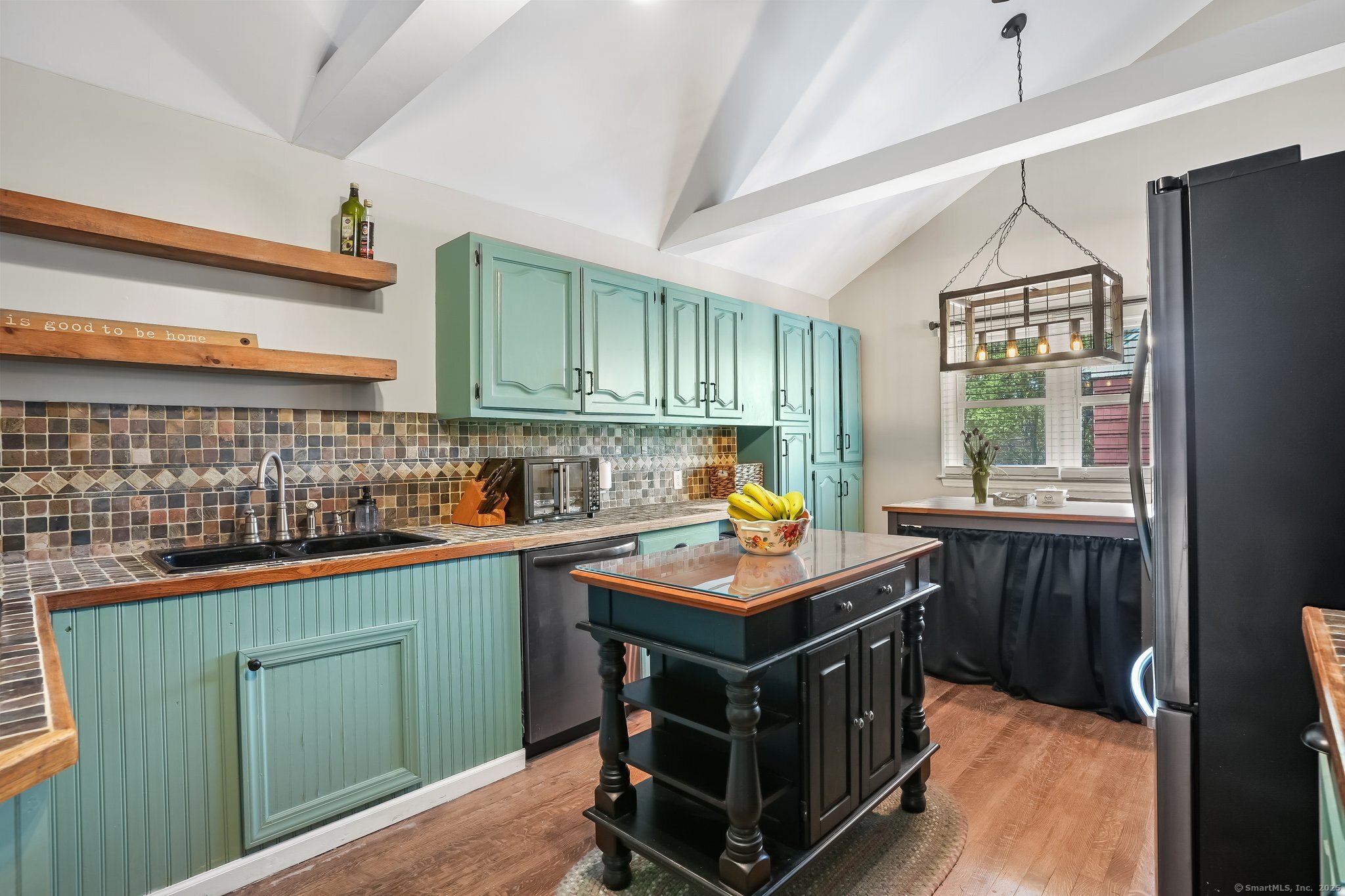 16 Skyline, Danbury, Connecticut 06810