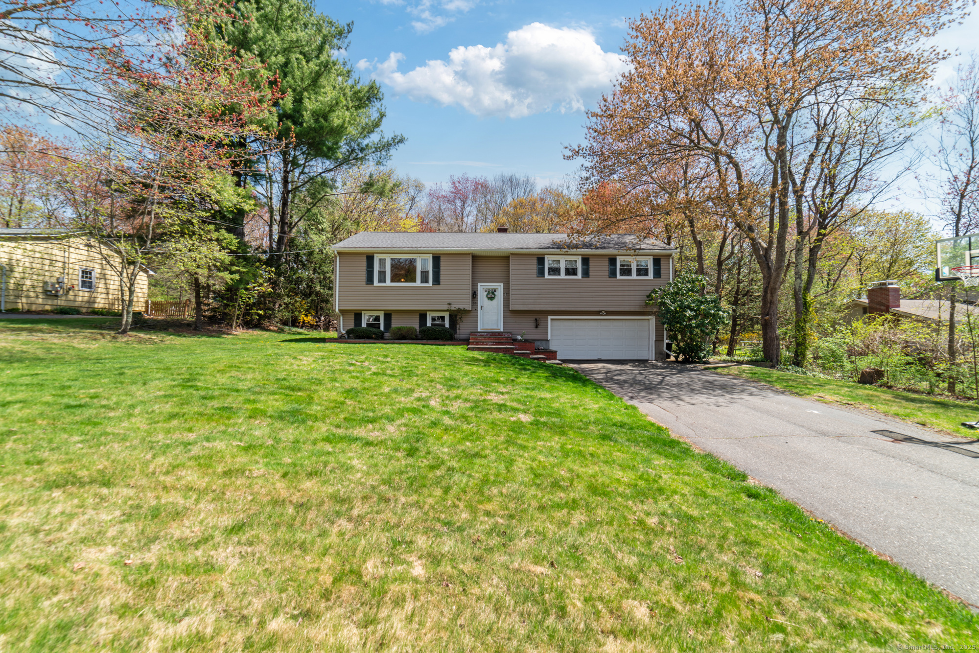 35 Patricia, Wolcott, Connecticut 06716
