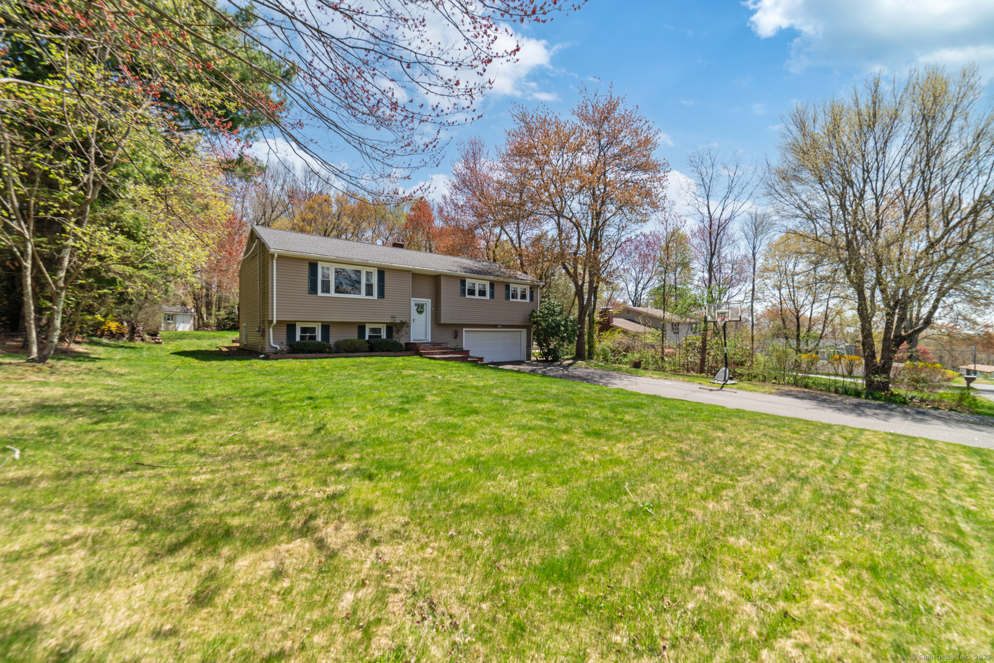 35 Patricia, Wolcott, Connecticut 06716