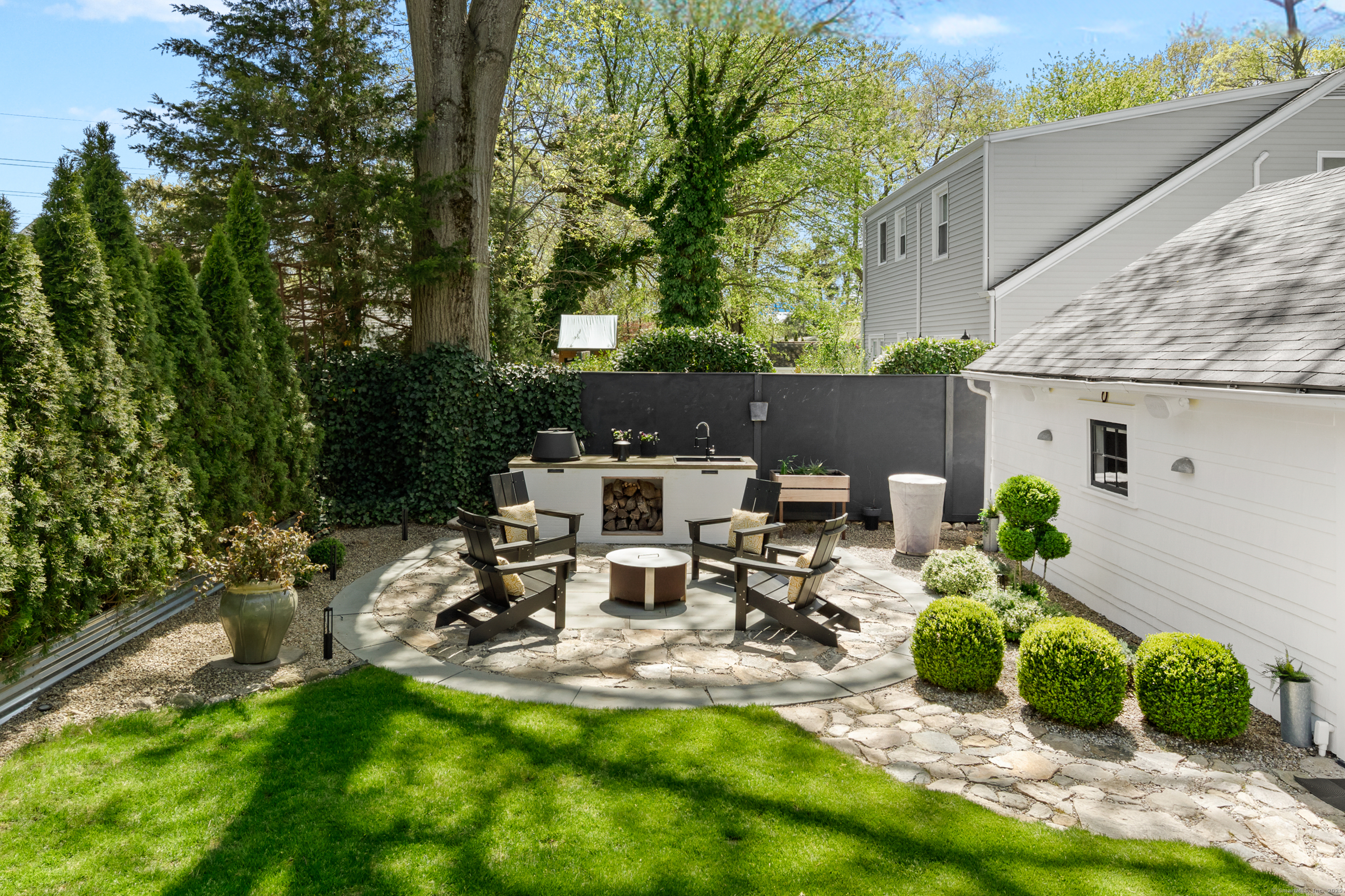 365 West, Darien, Connecticut 06820