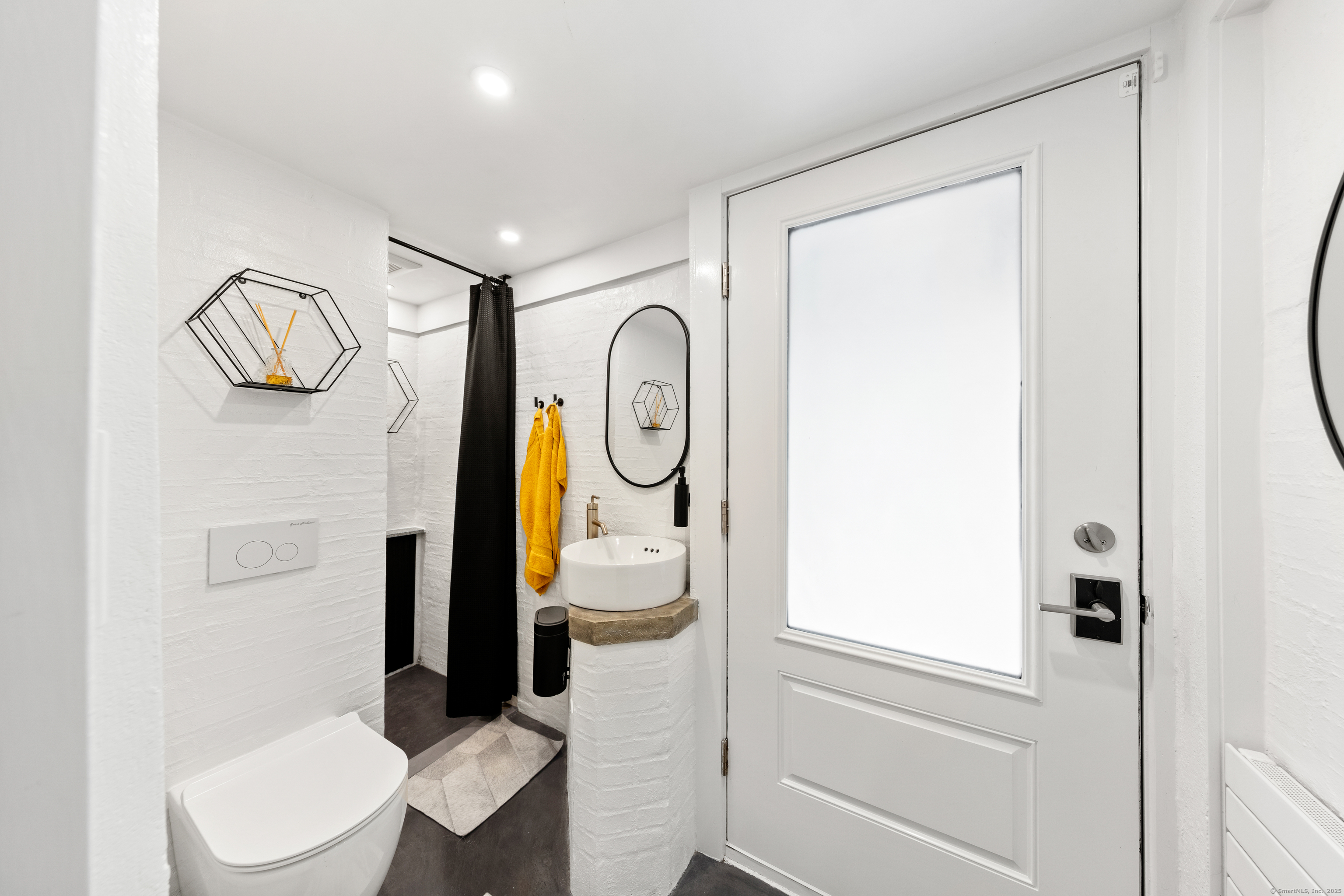 365 West, Darien, Connecticut 06820
