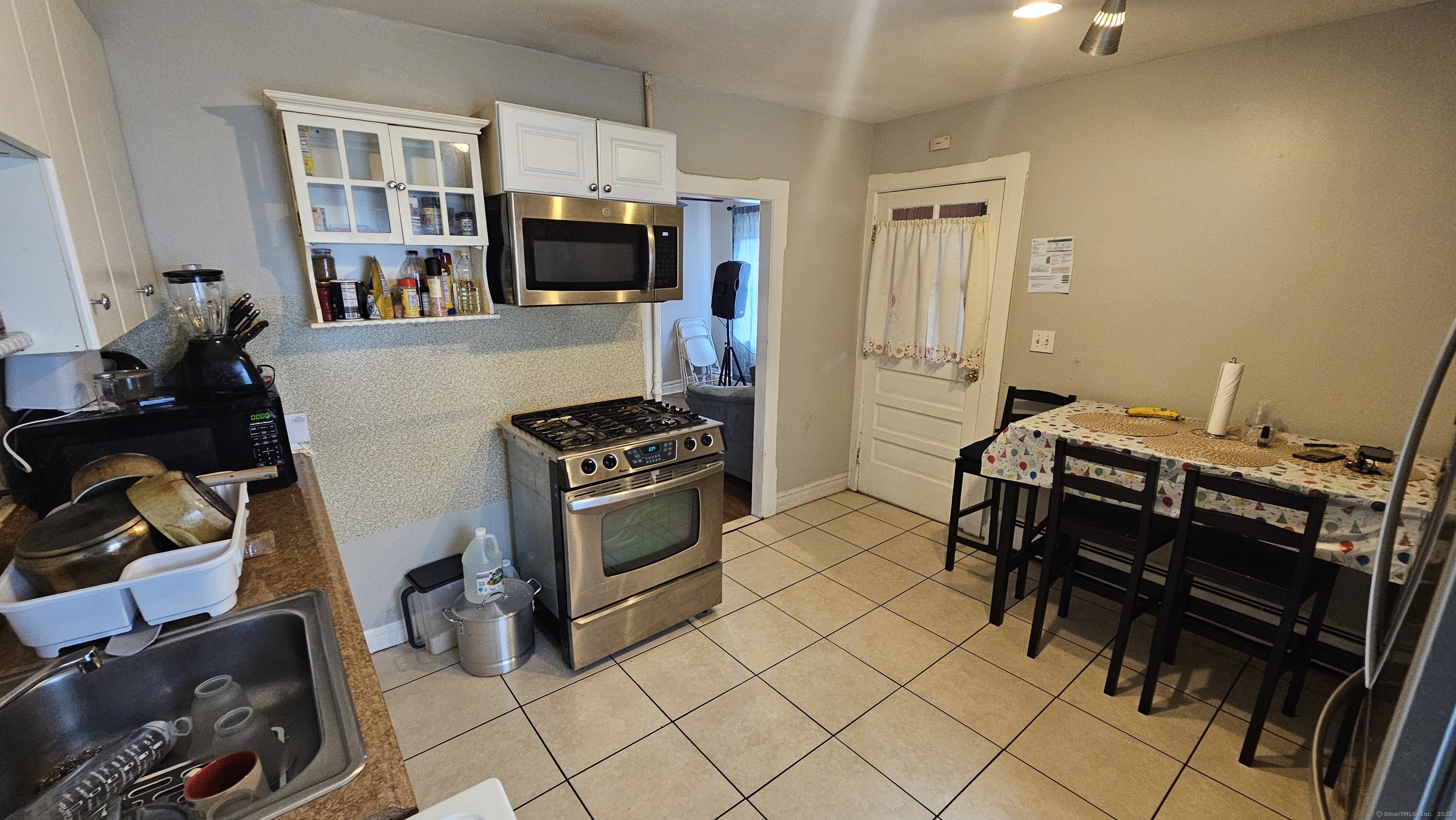 113 Clarence, Bridgeport, Connecticut 06608