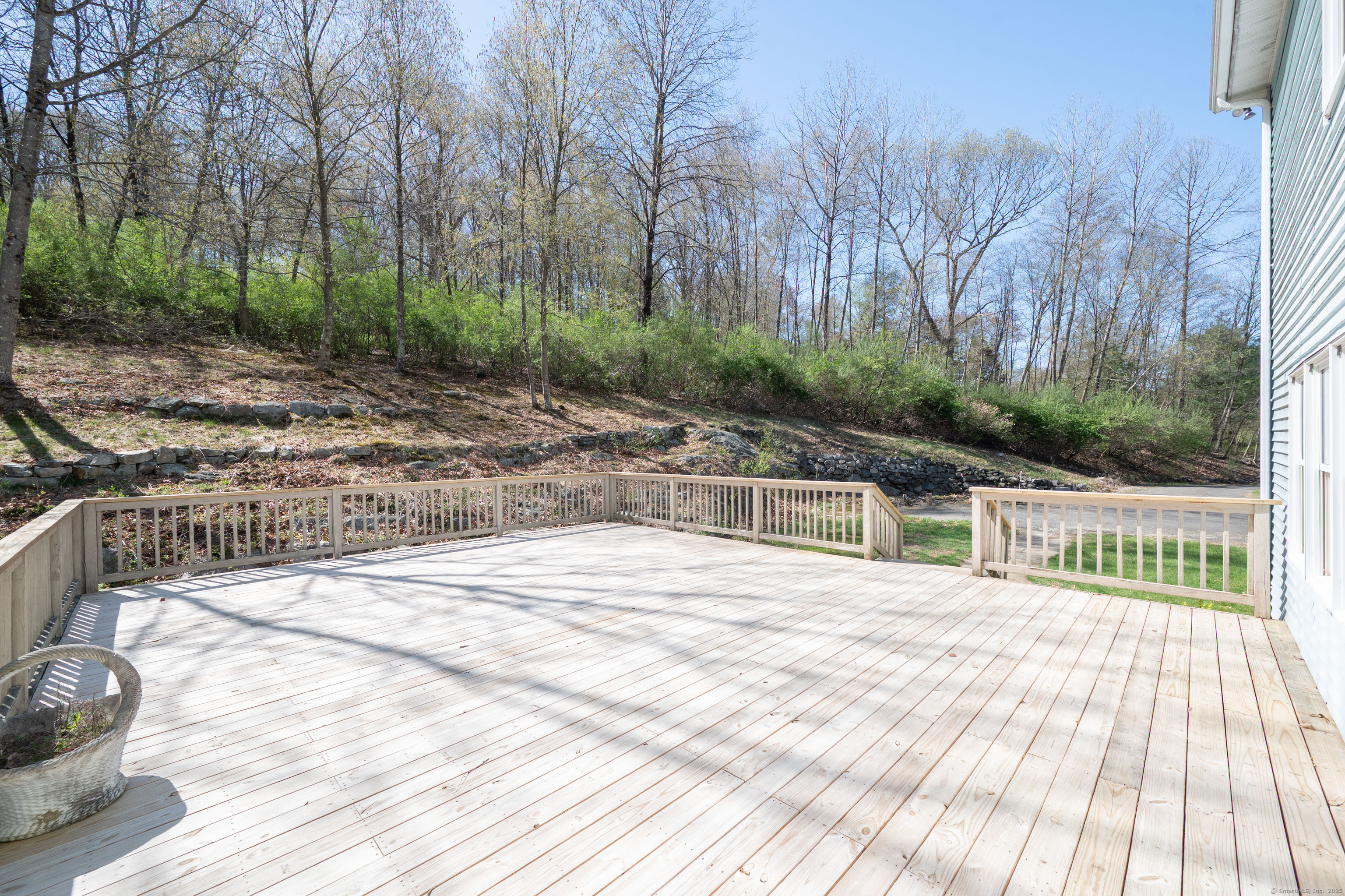 188 Huntingtown, Newtown, Connecticut 06470
