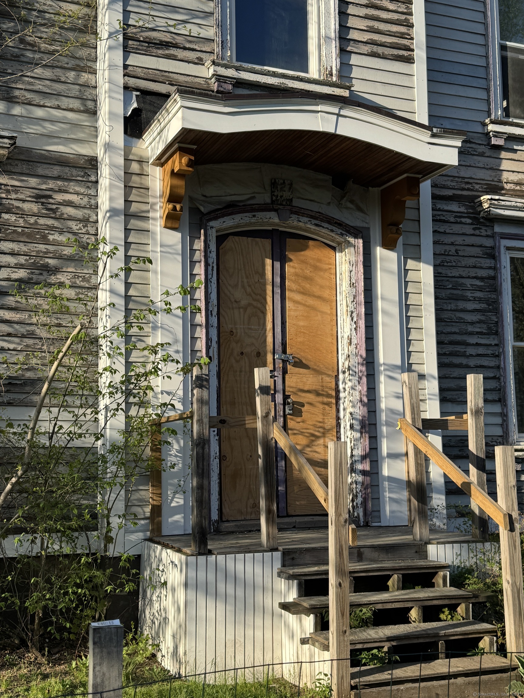 727 Elm, New Haven, Connecticut 06511