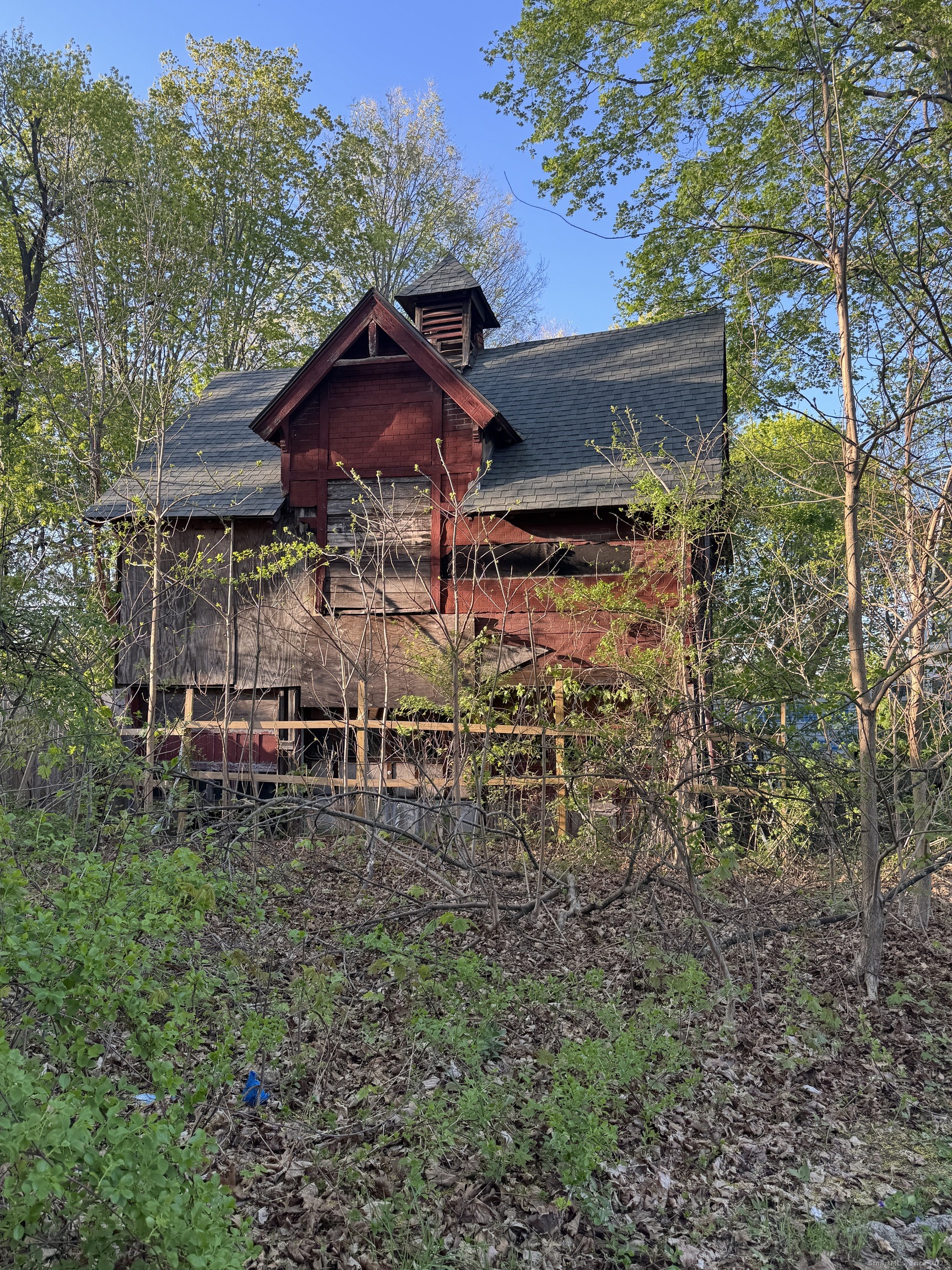 727 Elm, New Haven, Connecticut 06511