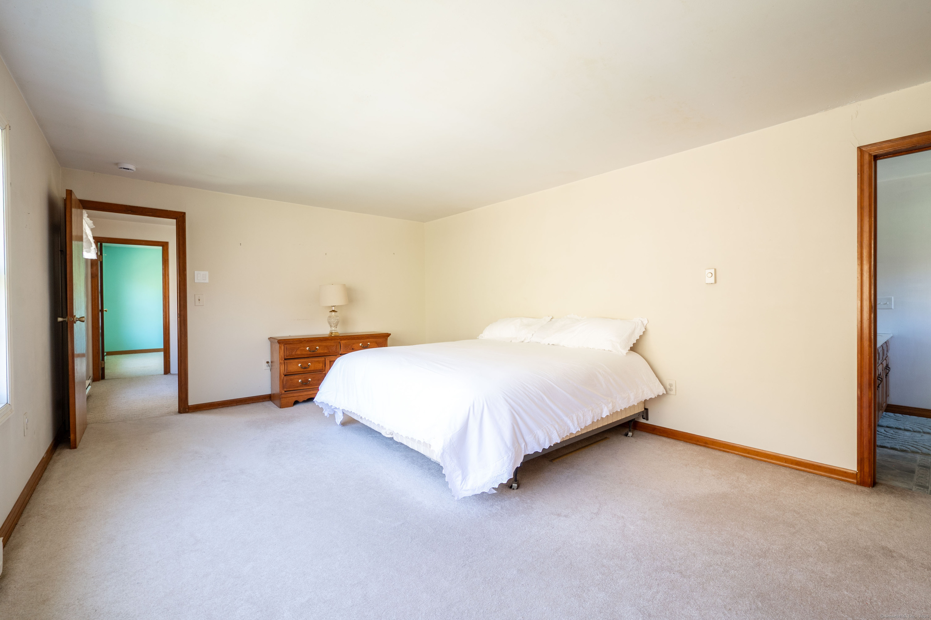188 Huntingtown, Newtown, Connecticut 06470